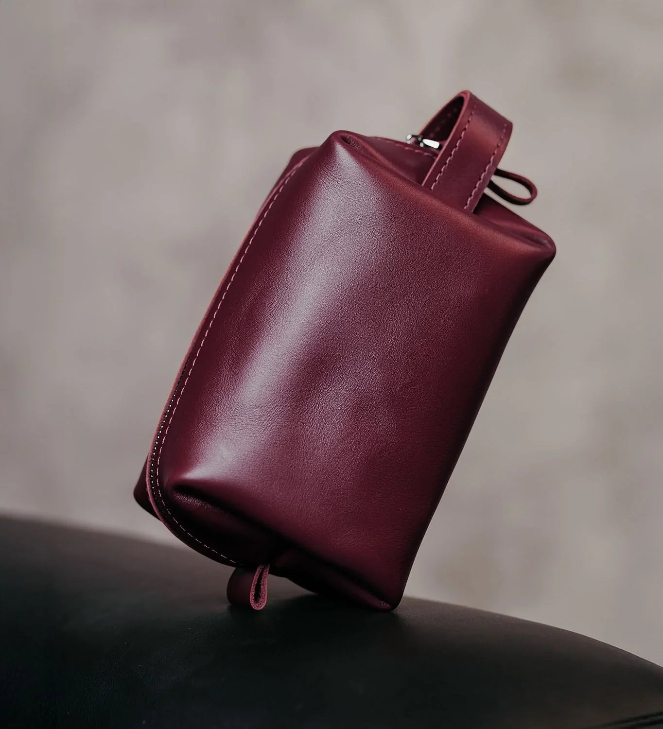 Smooth Leather Dopp Kit – Travel Toiletry Bag for Men