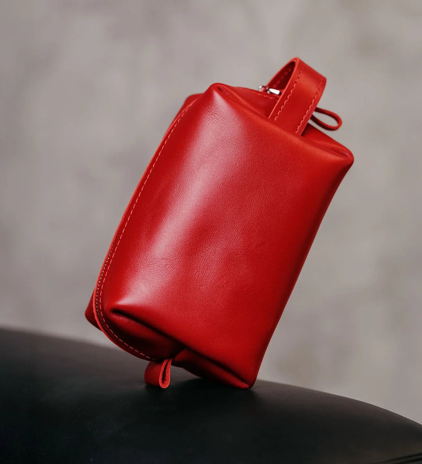 Smooth Leather Dopp Kit – Travel Toiletry Bag for Men
