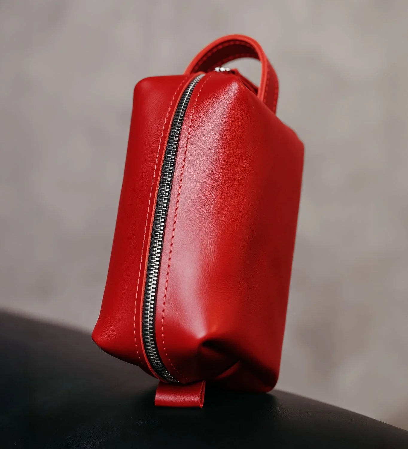 Smooth Leather Dopp Kit – Travel Toiletry Bag for Men