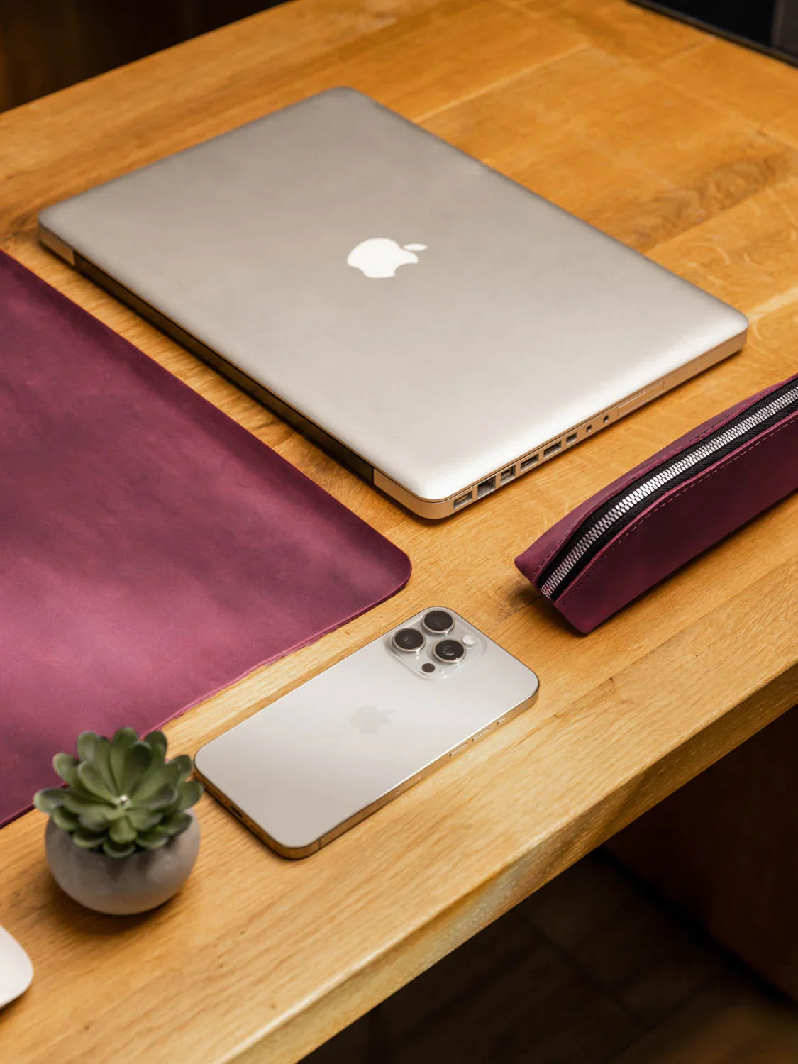 Crazy Horse Leather Desk Pad – Rustic Desk Mat for Office or Home
