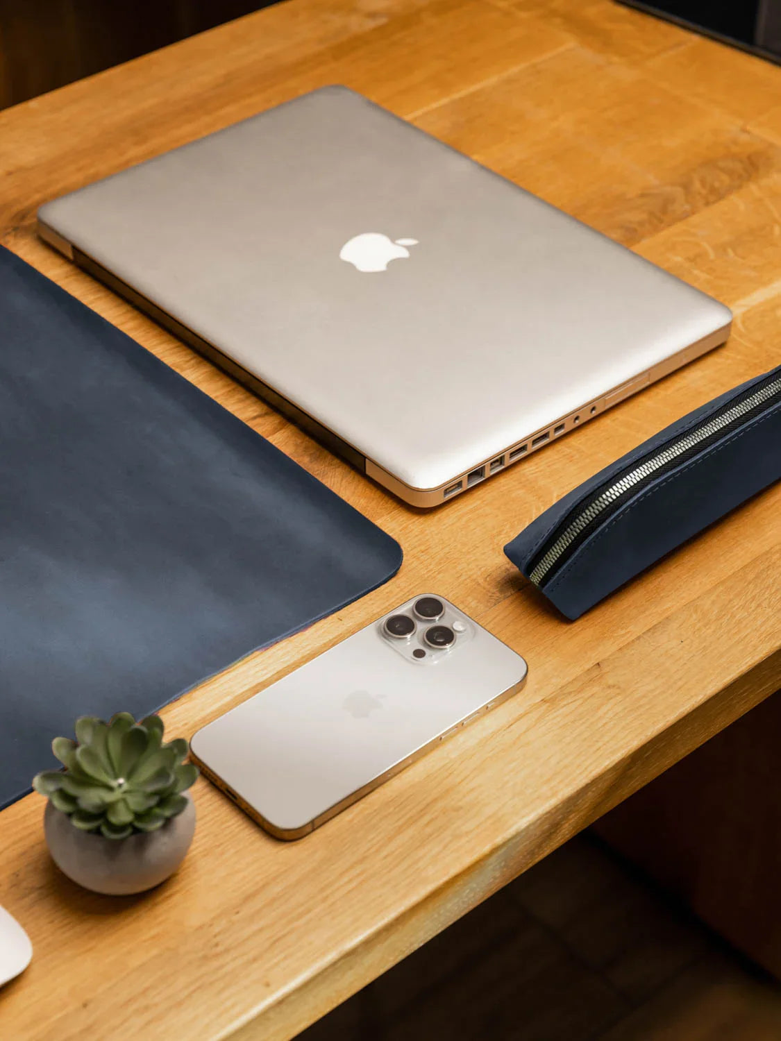 Crazy Horse Leather Desk Pad – Rustic Desk Mat for Office or Home