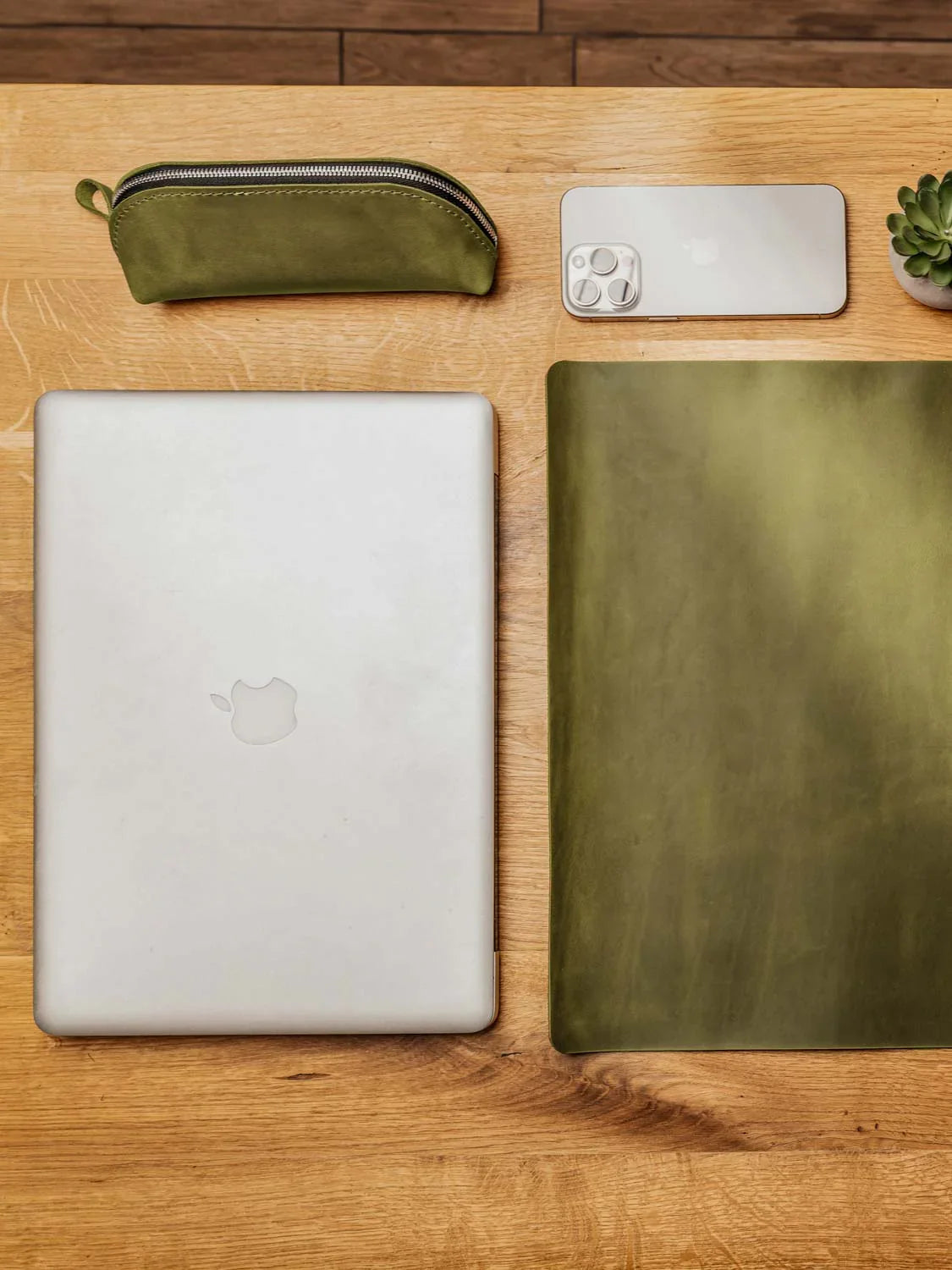 Crazy Horse Leather Desk Pad – Rustic Desk Mat for Office or Home