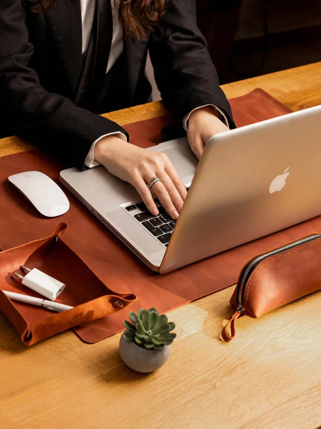 Crazy Horse Leather Desk Pad – Rustic Desk Mat for Office or Home