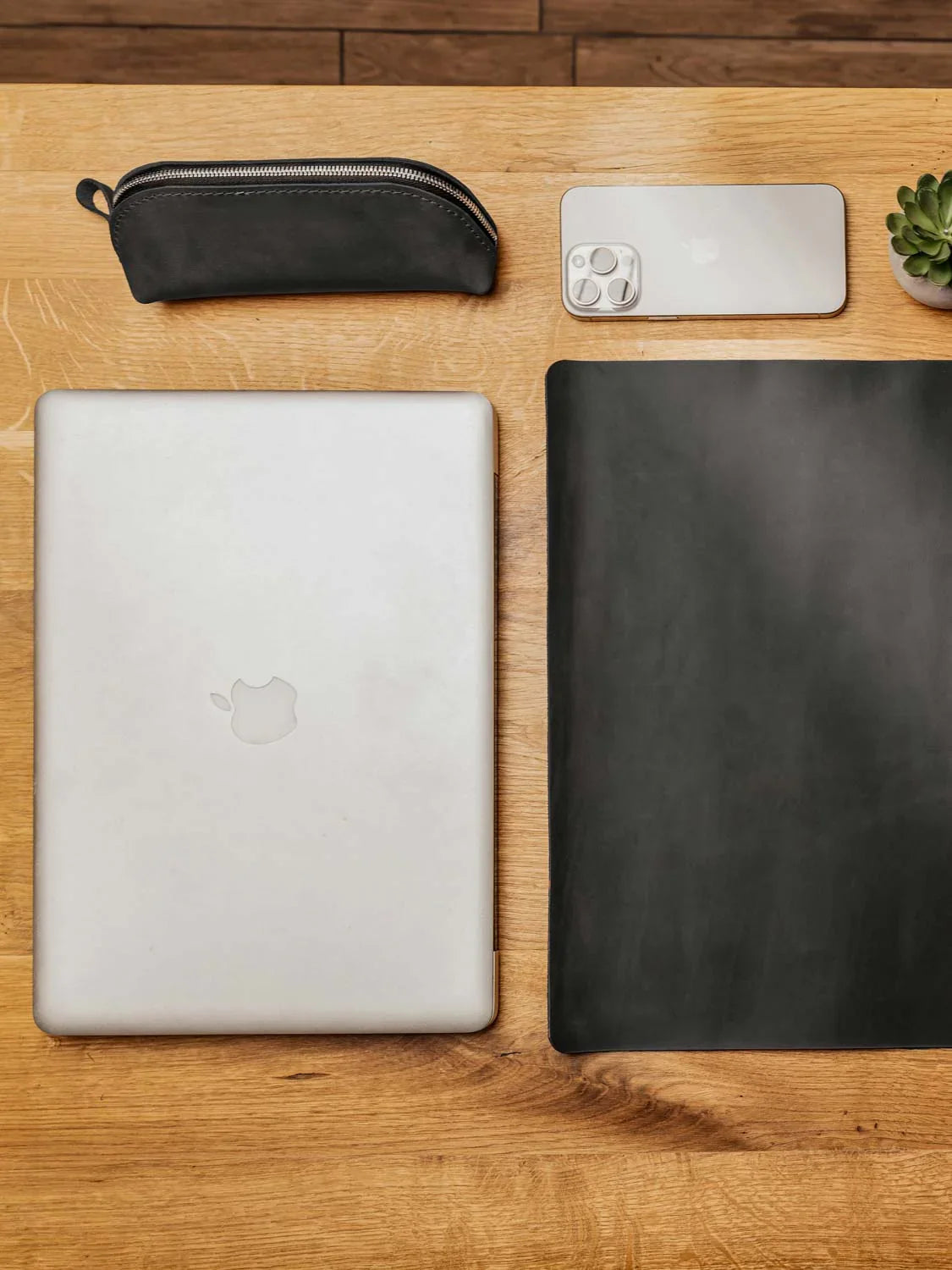 Crazy Horse Leather Desk Pad – Rustic Desk Mat for Office or Home