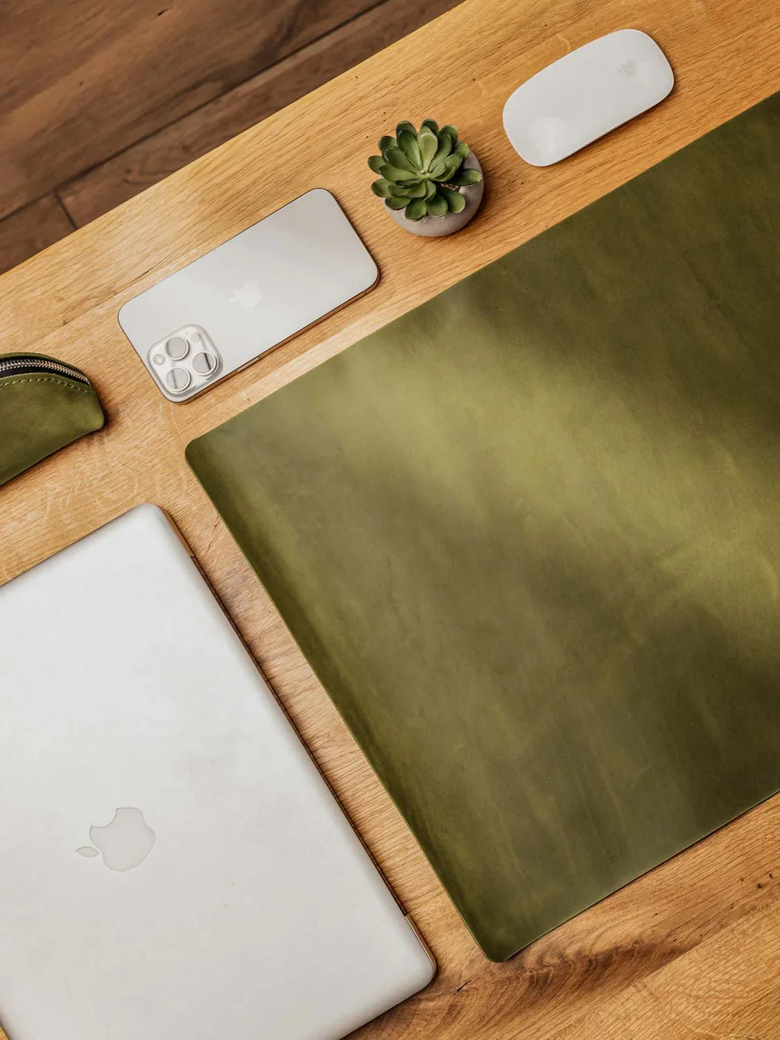 Crazy Horse Leather Desk Pad – Rustic Desk Mat for Office or Home