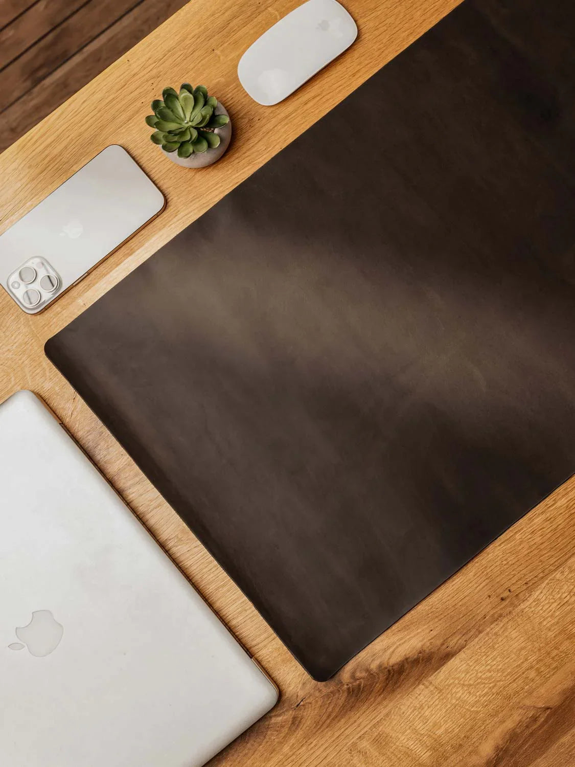 Crazy Horse Leather Desk Pad – Rustic Desk Mat for Office or Home