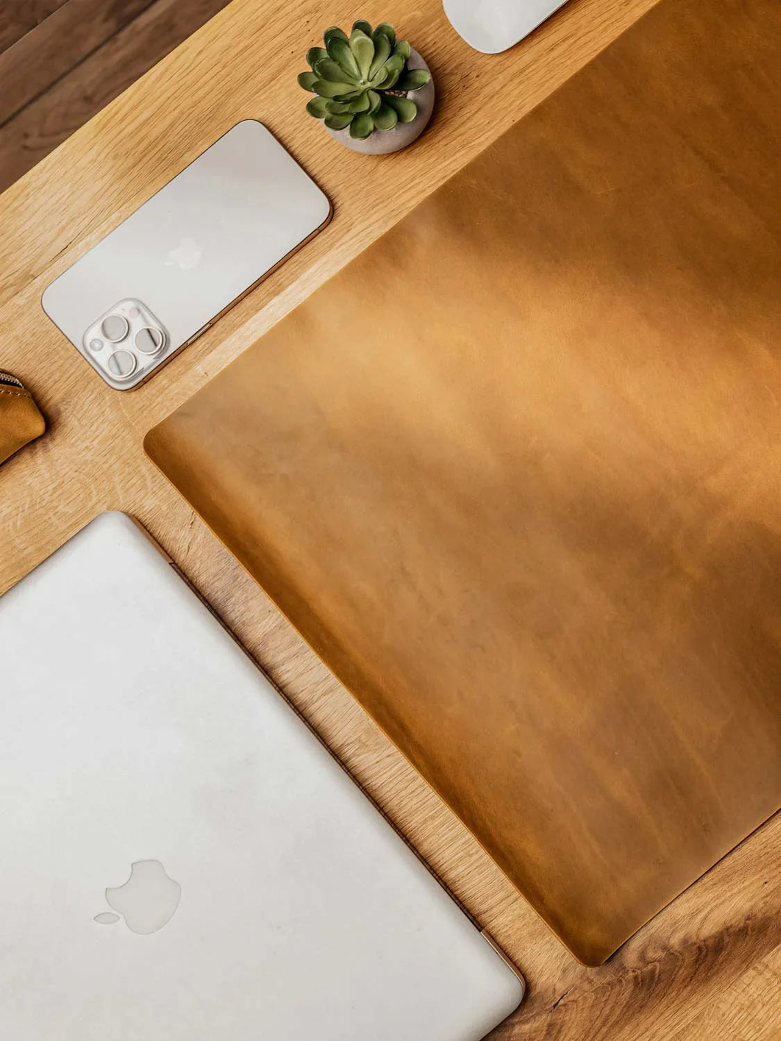 Crazy Horse Leather Desk Pad – Rustic Desk Mat for Office or Home