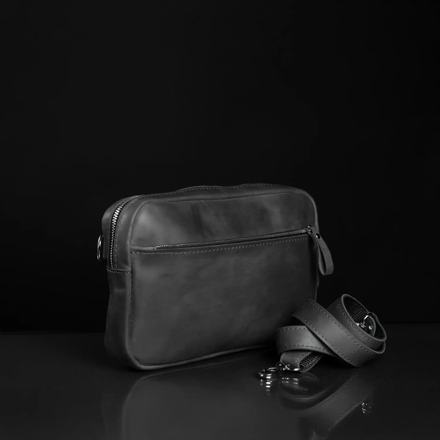 Zippered Leather Crossbody Bag for Men and Women | Orson