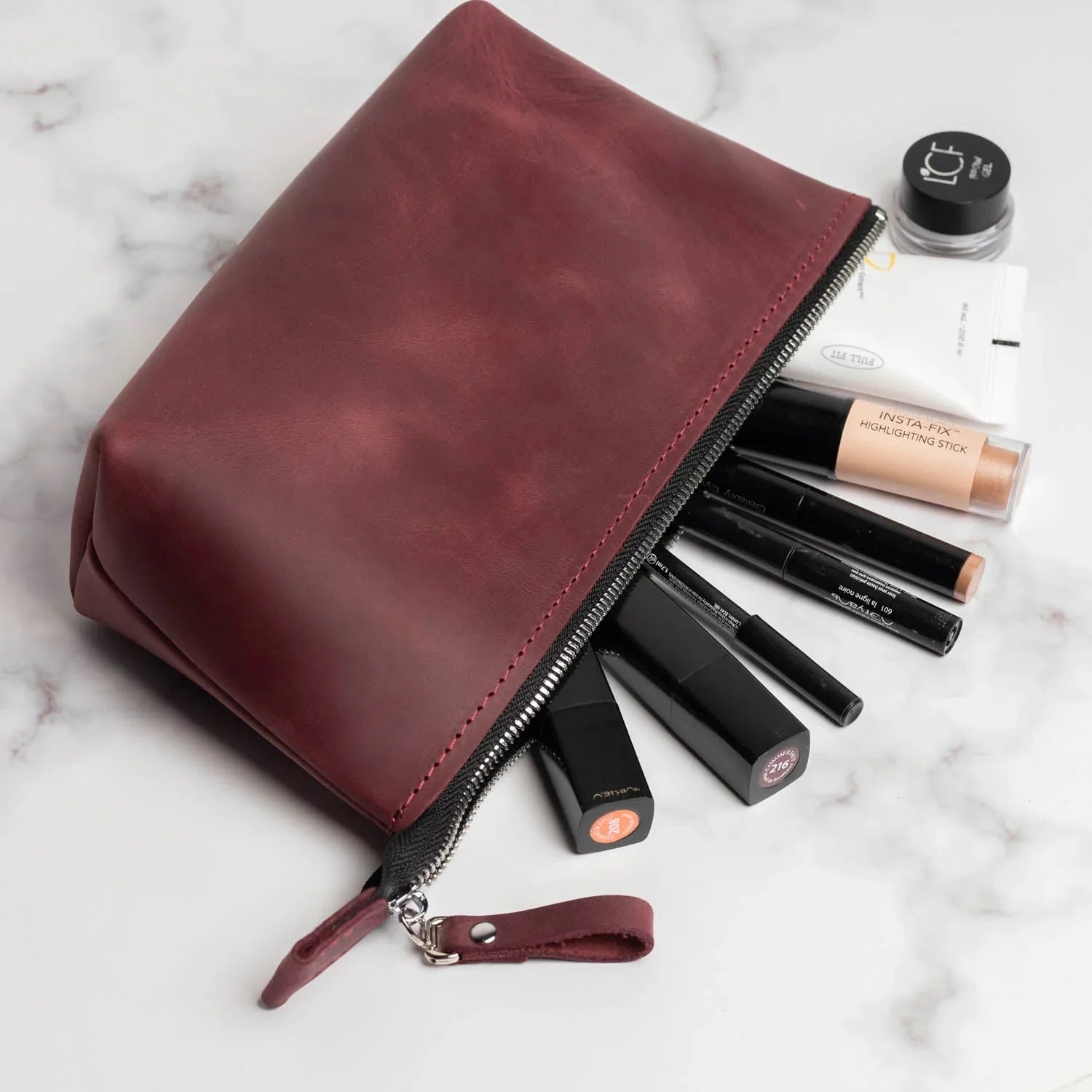 Leather Cosmetic Travel Bag – Matte Waxed Finish | Allure
