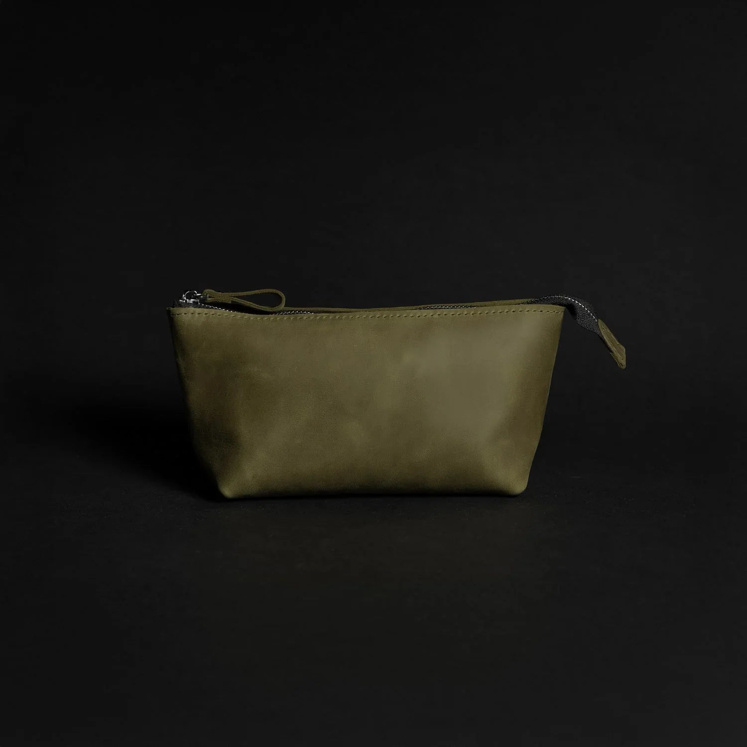 Leather Cosmetic Travel Bag – Matte Waxed Finish | Allure