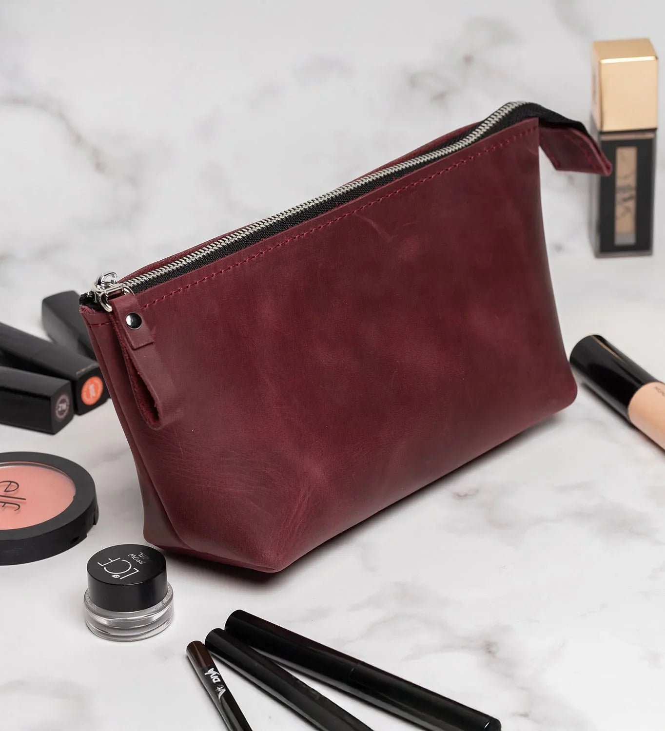Leather Cosmetic Travel Bag – Matte Waxed Finish | Allure