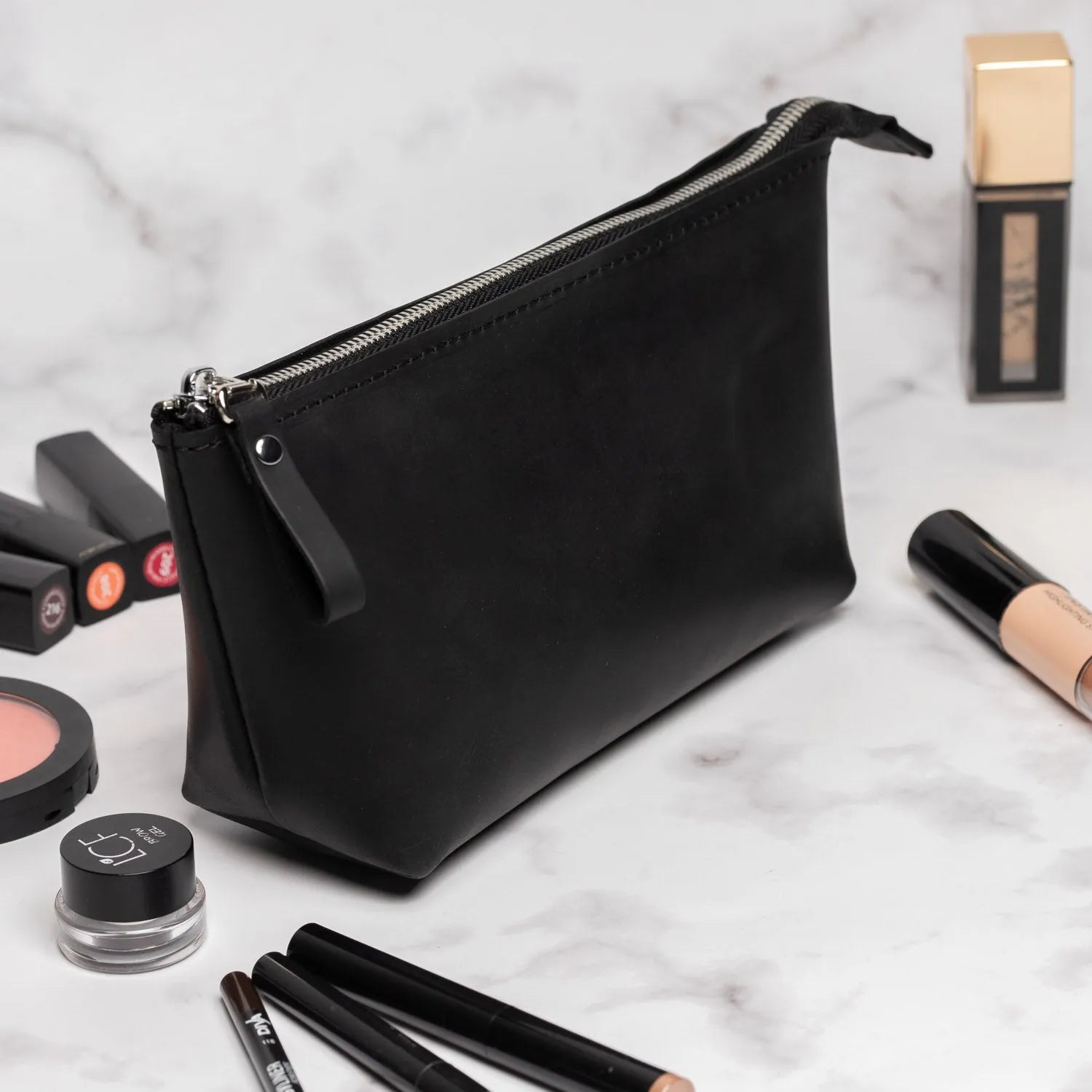 Full grain Leather Makeup Bag - Allure | Matte Black - Wenderfarer