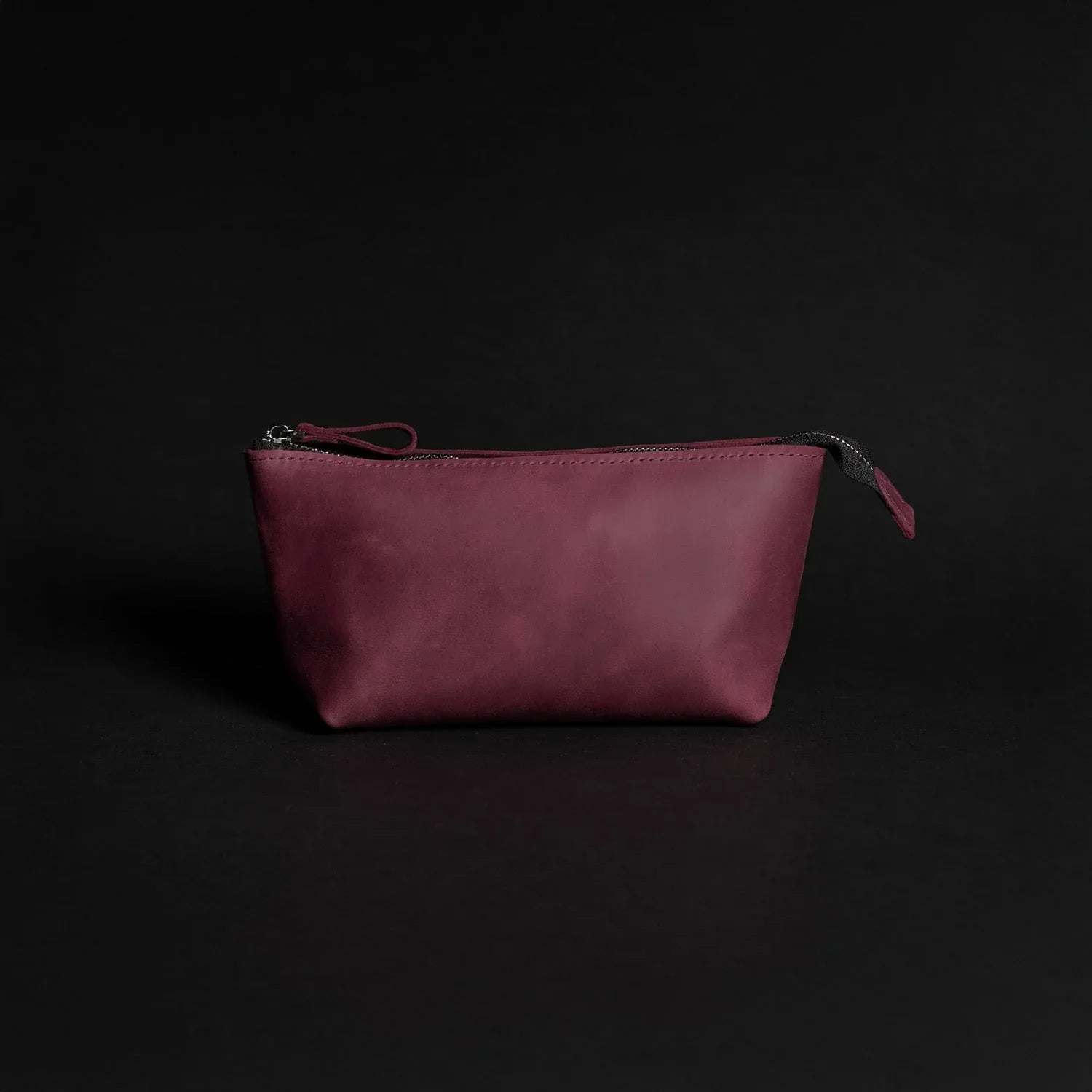 Leather Cosmetic Travel Bag – Matte Waxed Finish | Allure