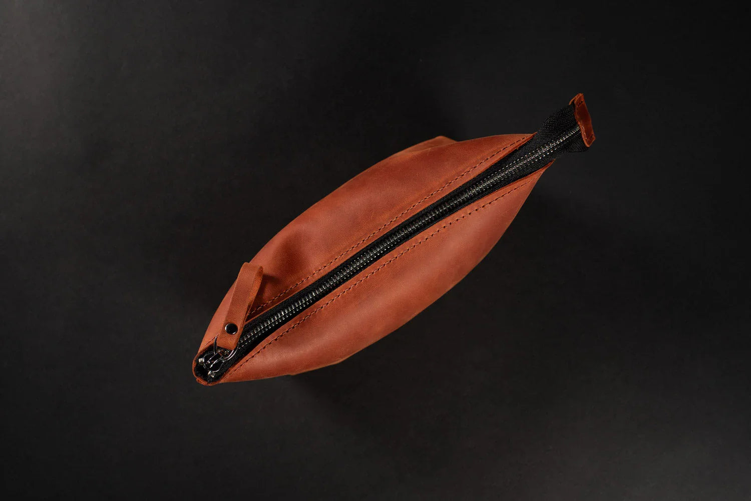 Leather Cosmetic Travel Bag – Matte Waxed Finish | Allure