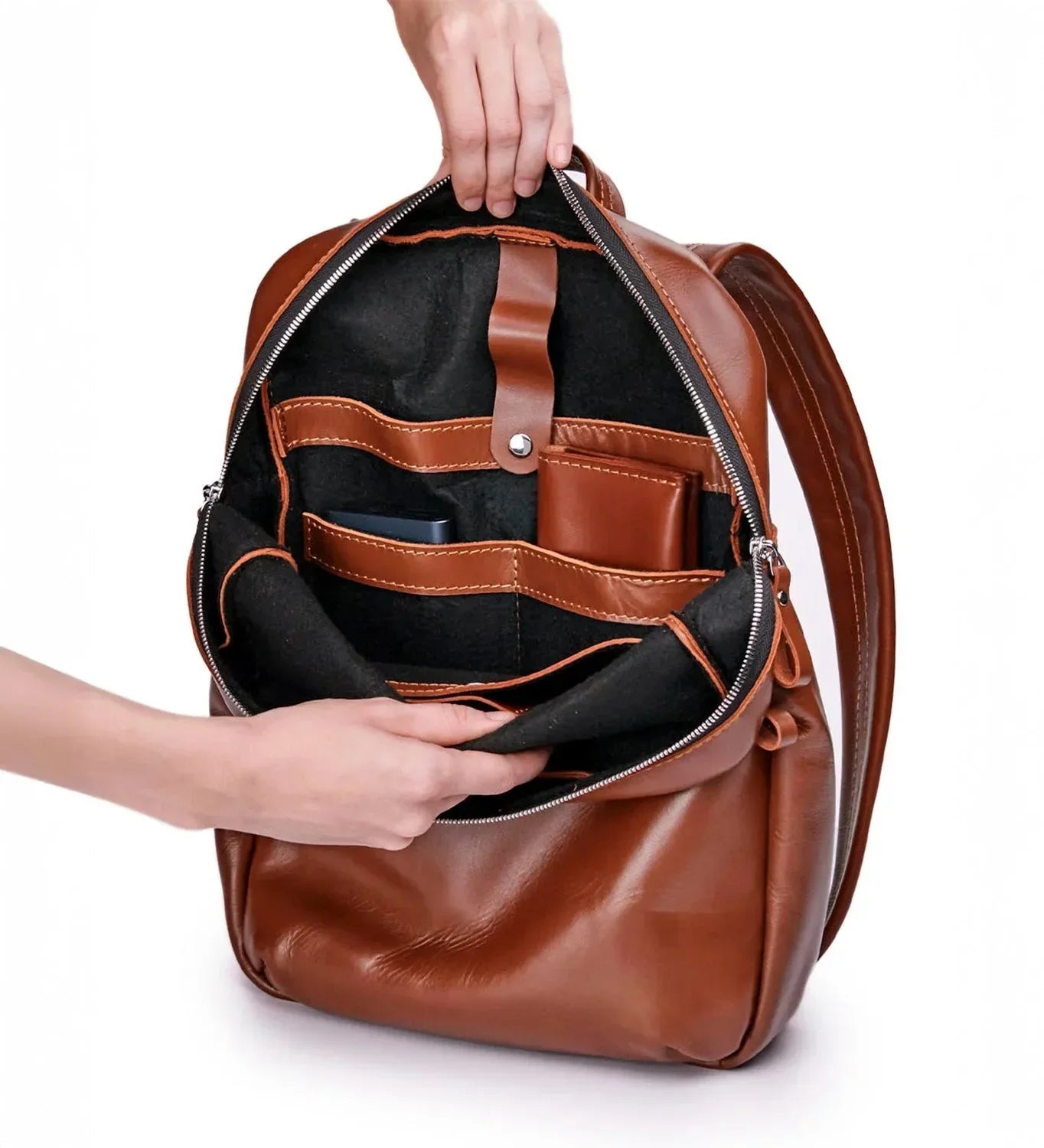Smooth Leather Backpack for Everyday – fits Laptop 15.6/17'' | Nomad