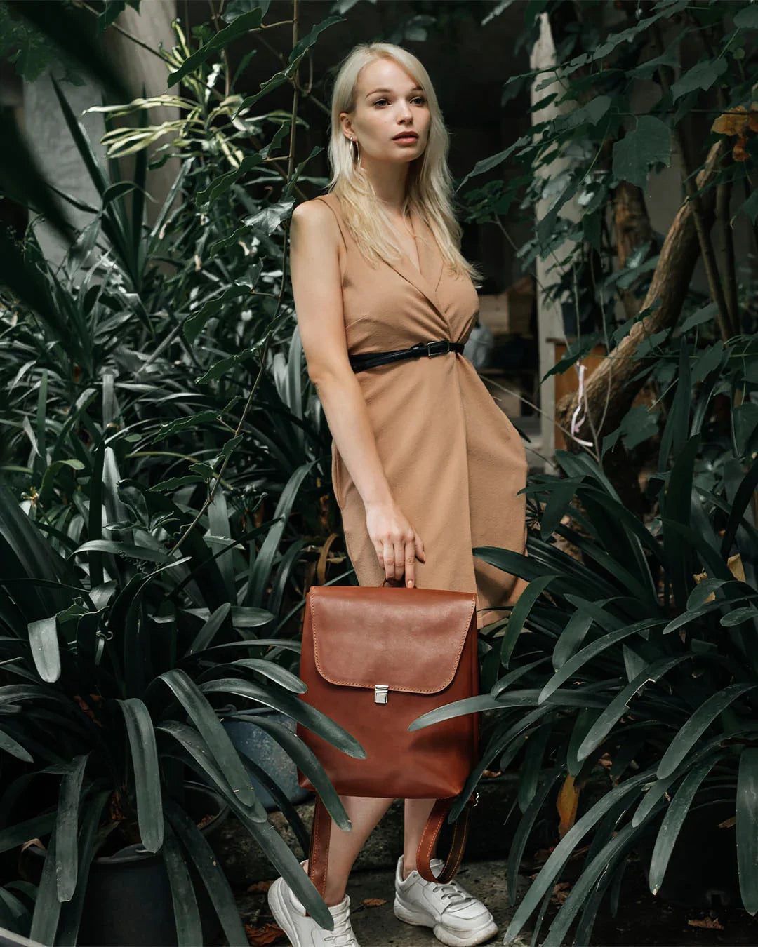 Women's Leather Backpack with Flap Closure – Everyday Style & Comfort | Ember