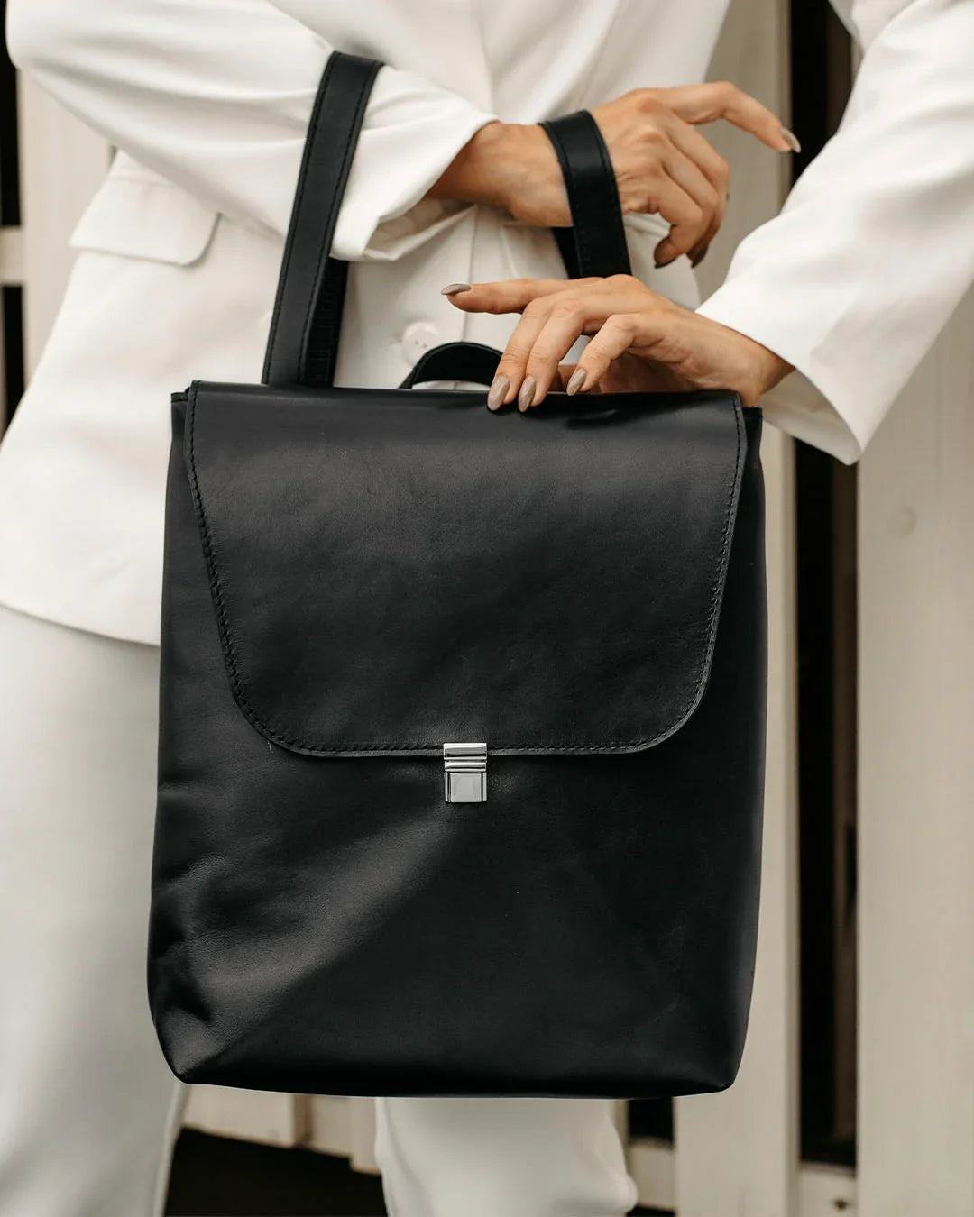 Women's Leather Backpack with Flap Closure – Everyday Style & Comfort | Ember