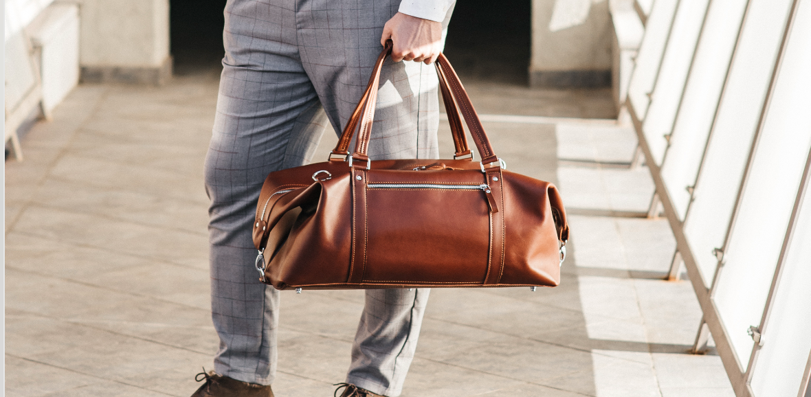 Wenderfarer – Timeless Leather Accessories for Life’s Adventures