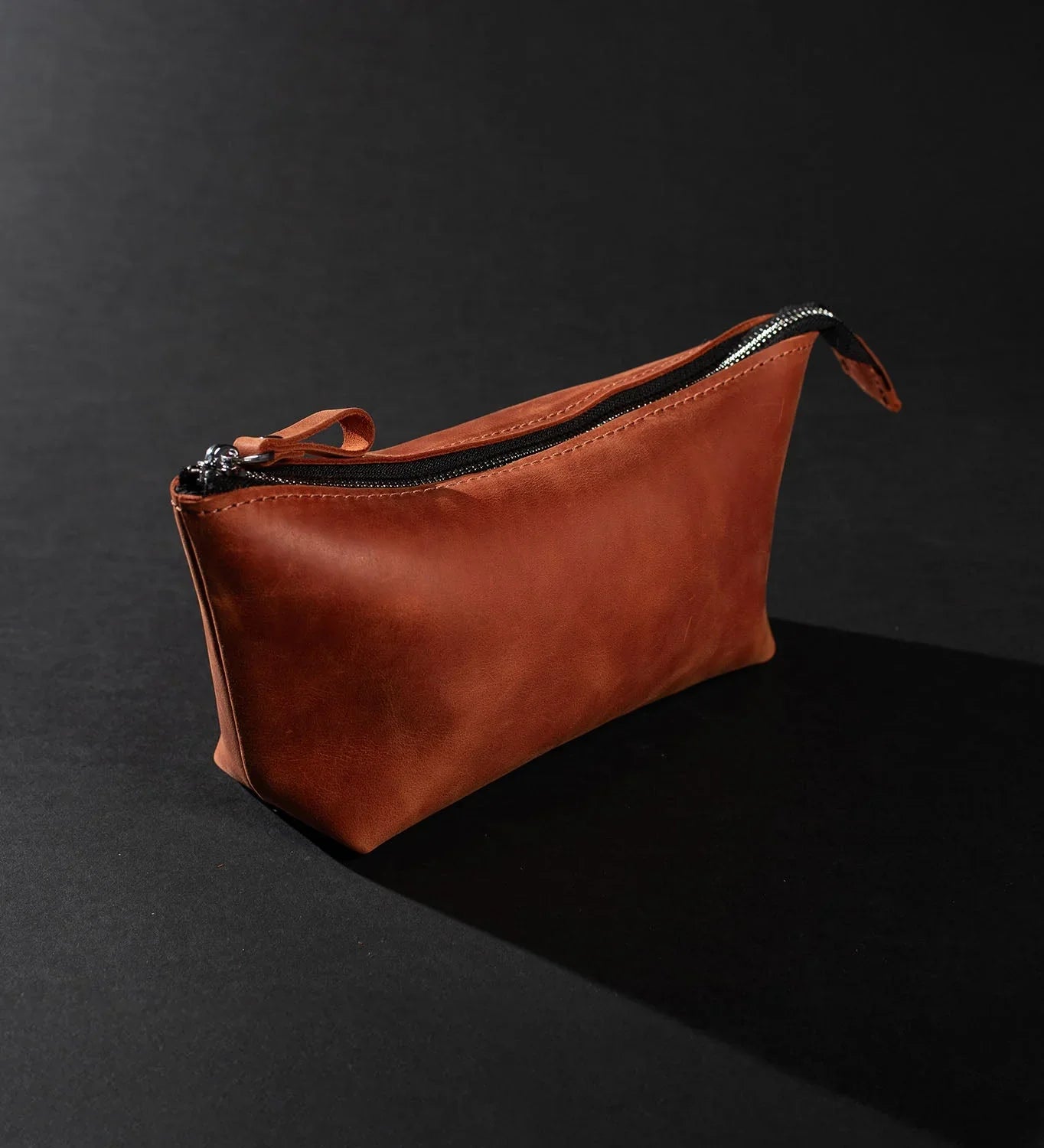 Leather Cosmetic Travel Bag – Matte Waxed Finish | Allure