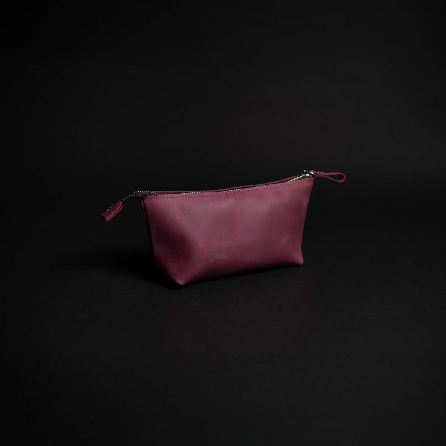 Leather Cosmetic Travel Bag – Matte Waxed Finish | Allure