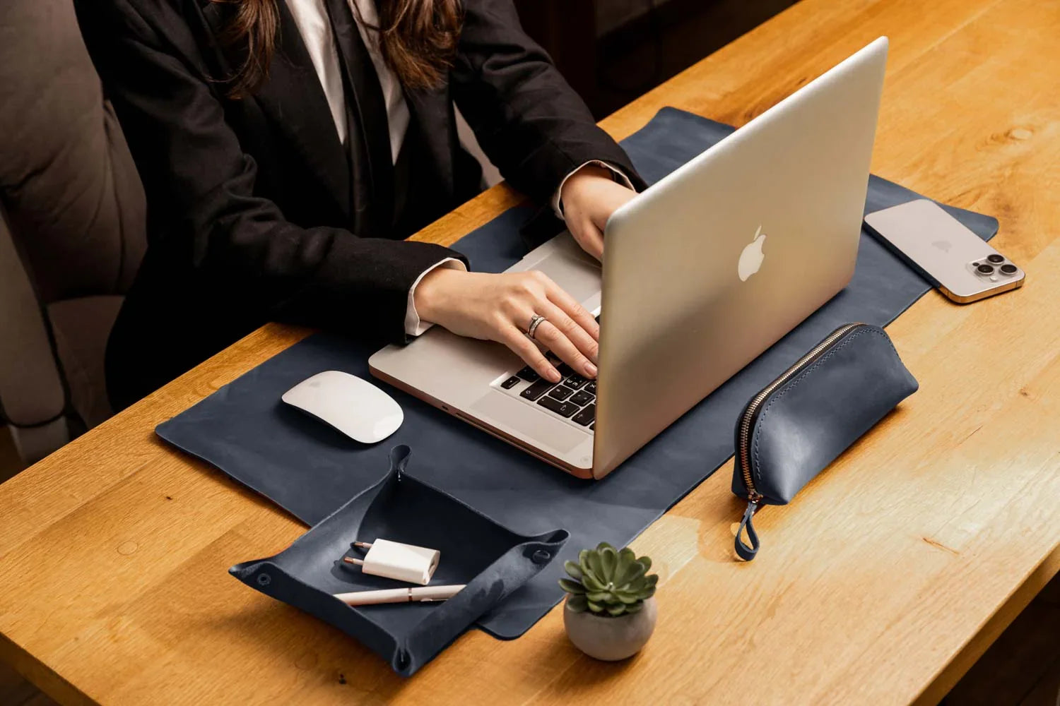 Crazy Horse Leather Desk Pad – Rustic Desk Mat for Office or Home