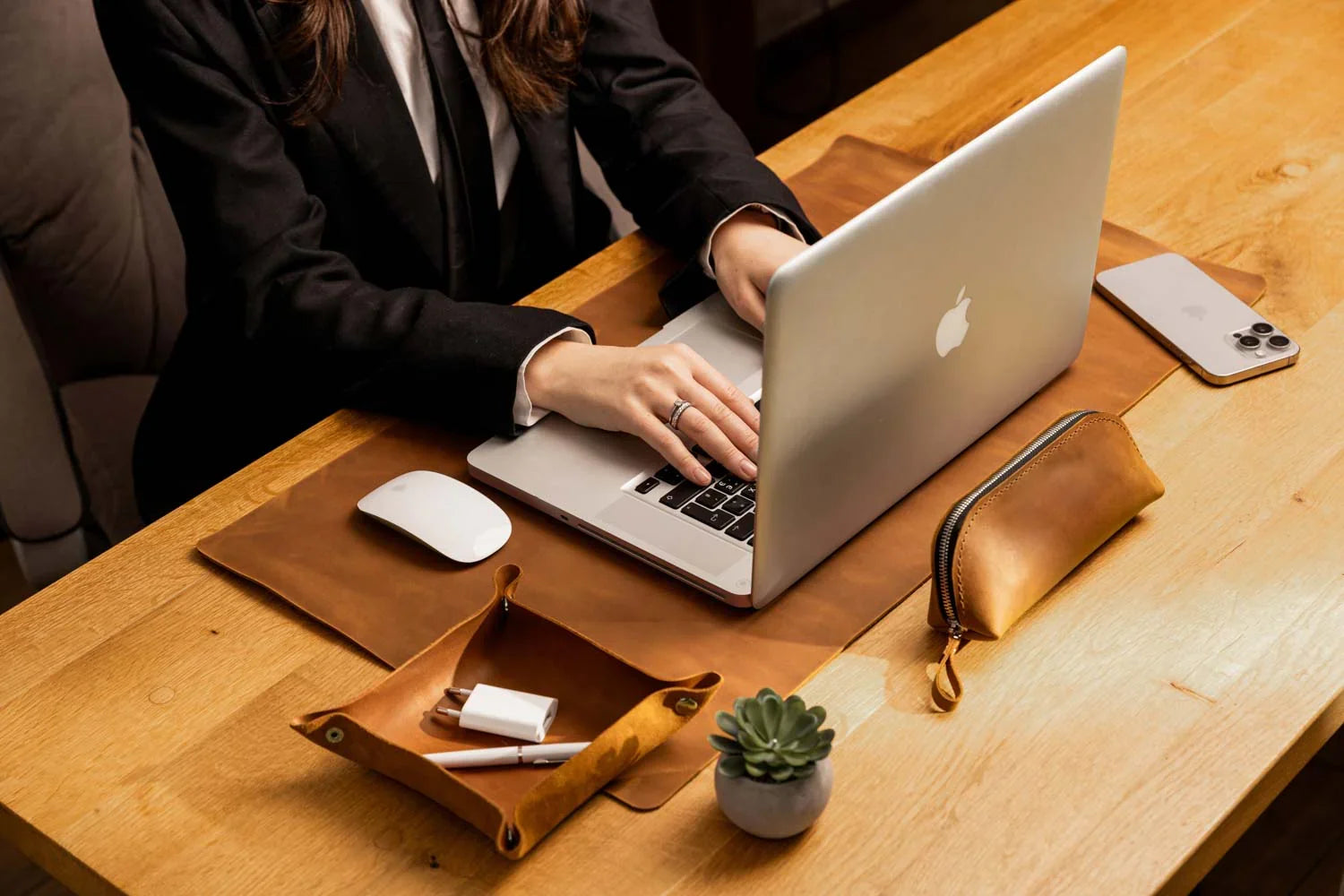 Crazy Horse Leather Desk Pad – Rustic Desk Mat for Office or Home