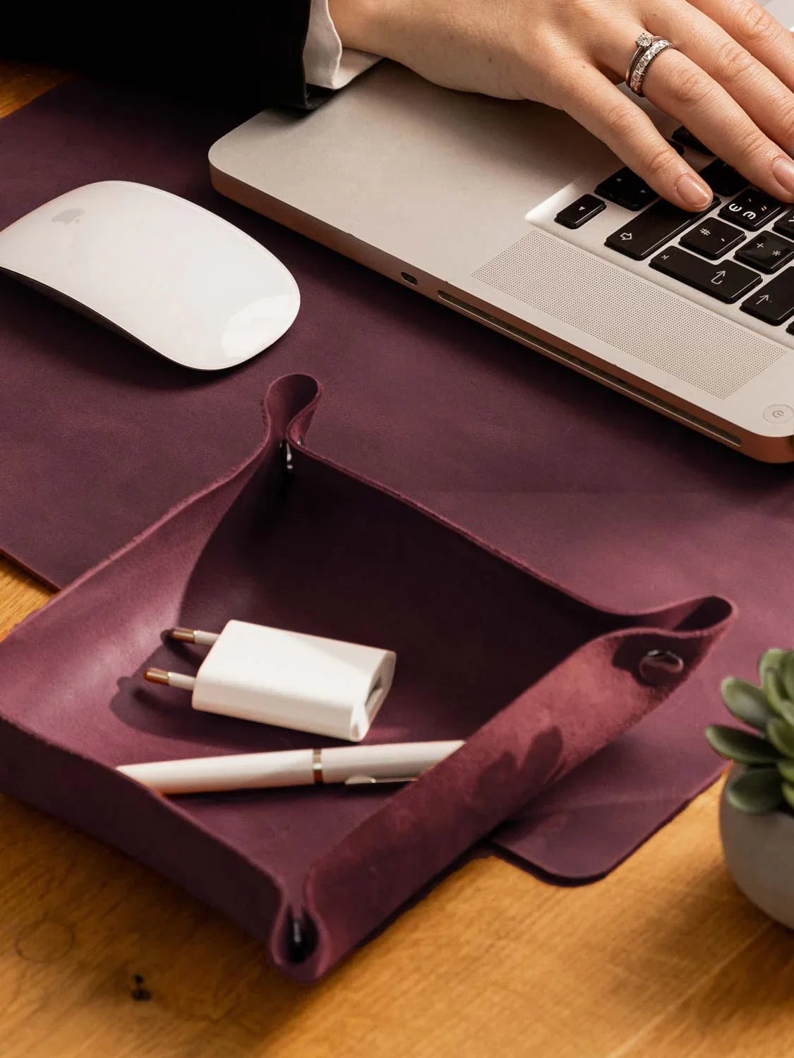 Crazy Horse Leather Desk Pad – Rustic Desk Mat for Office or Home