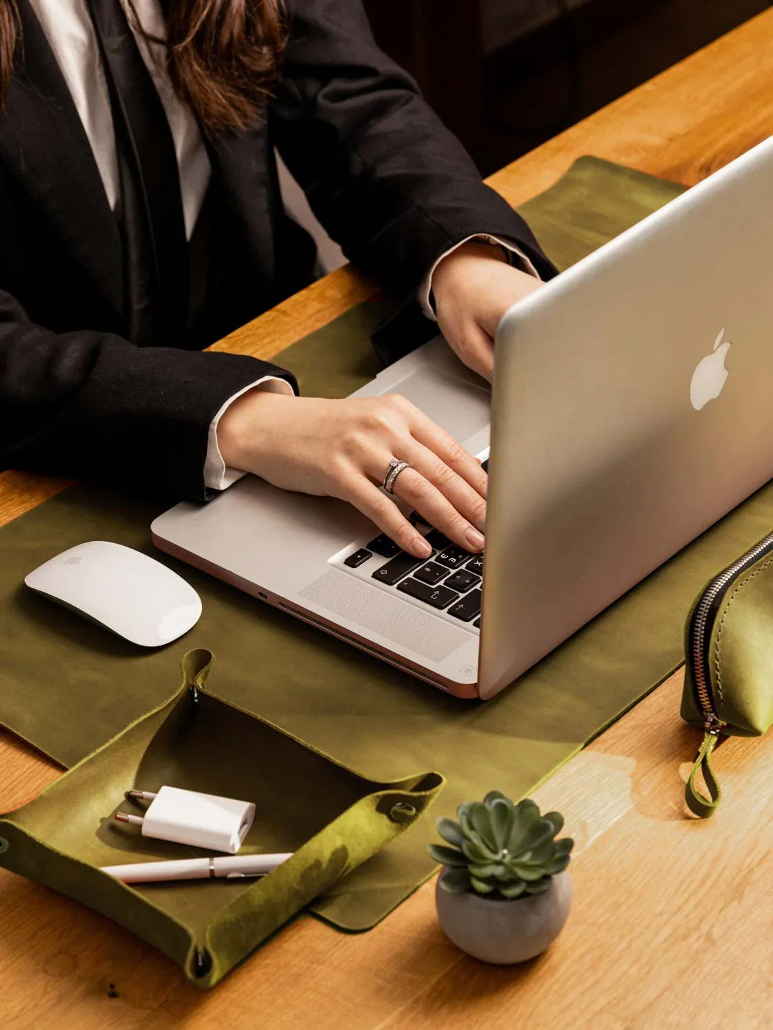 Crazy Horse Leather Desk Pad – Rustic Desk Mat for Office or Home