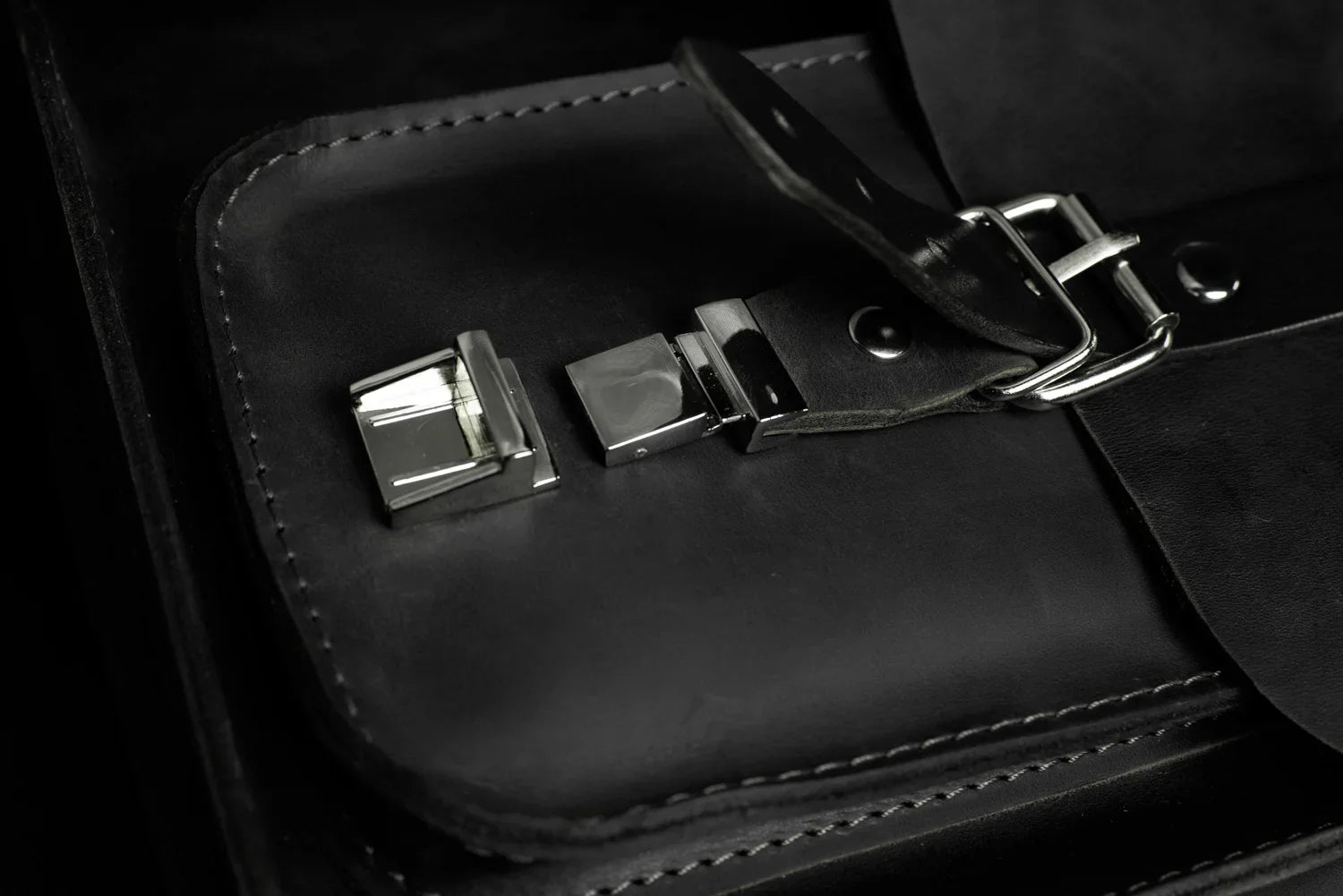 Waxed Matte Leather Satchel Bag | Barrister