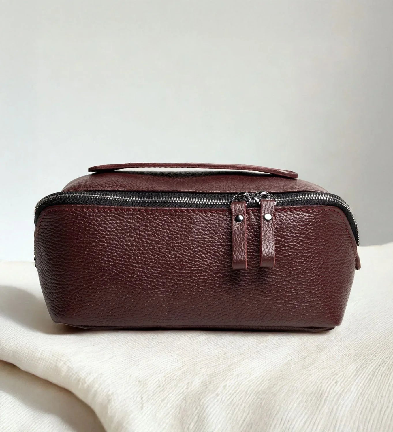Full Grain Leather Cosmetic Bag β Travel Makeup Organizer | BeautyBox