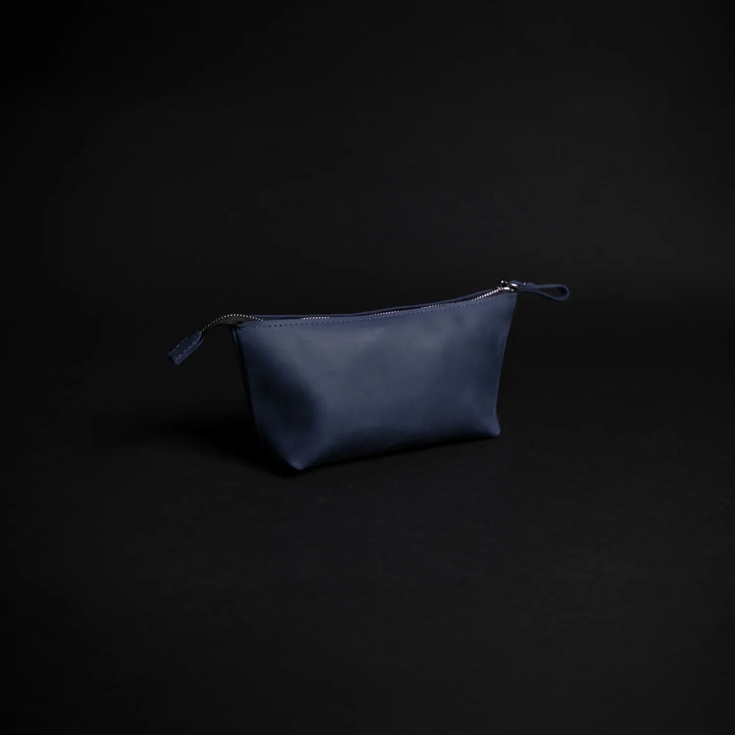 Leather Cosmetic Travel Bag – Matte Waxed Finish | Allure