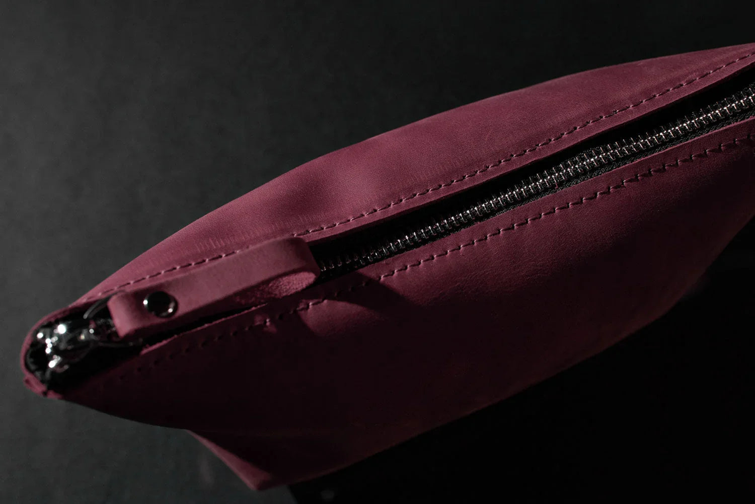 Leather Cosmetic Travel Bag – Matte Waxed Finish | Allure