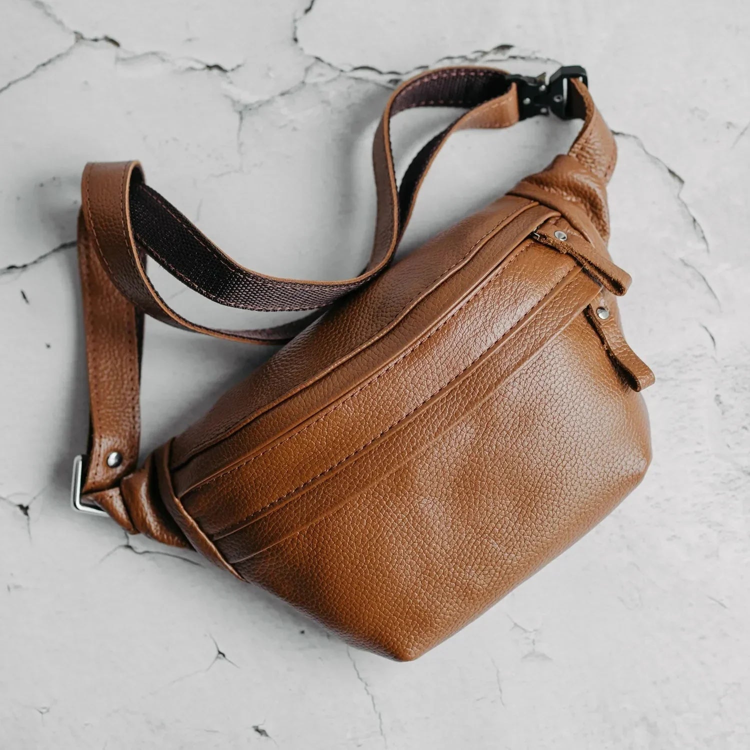 Grainy Leather Waist Bag with Zipper | B-Bag