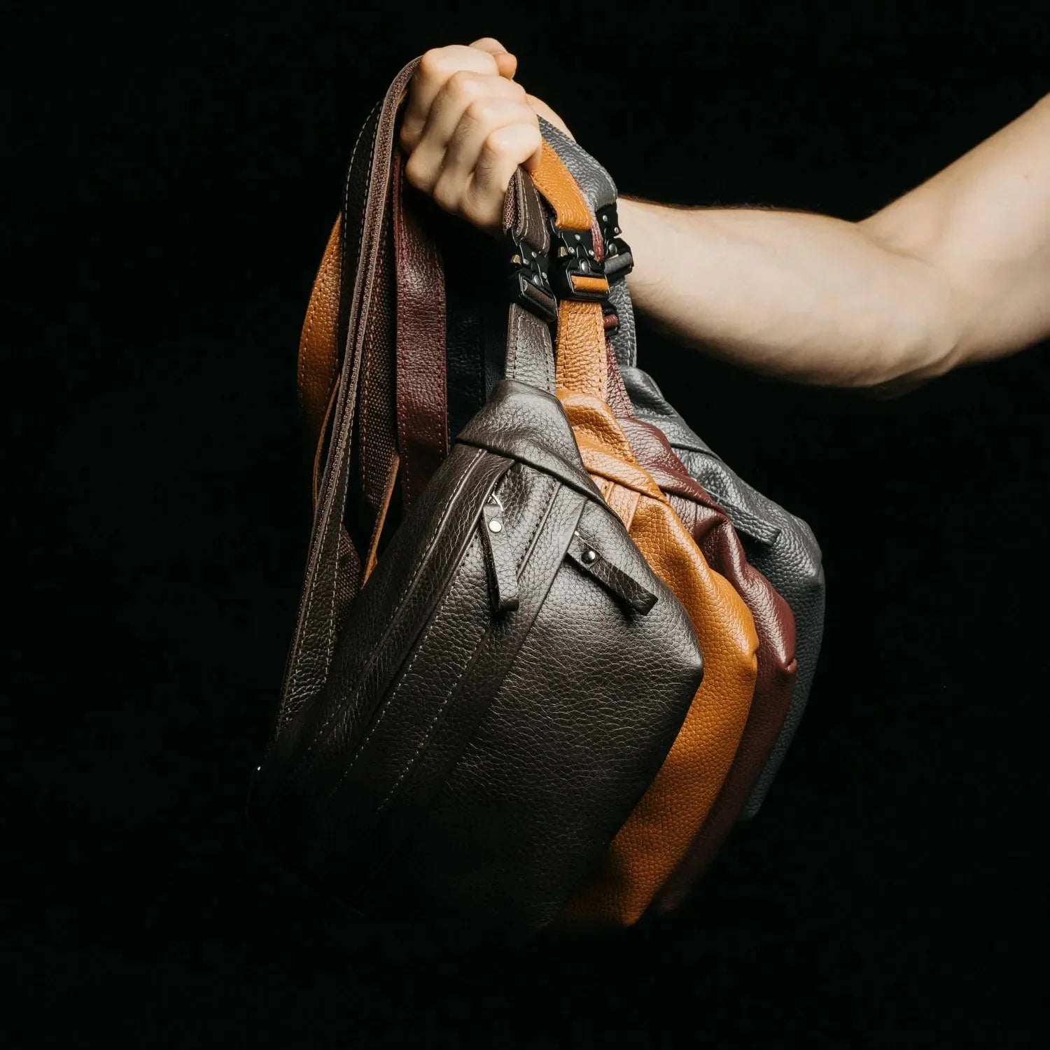 Grainy Leather Waist Bag with Zipper | B-Bag