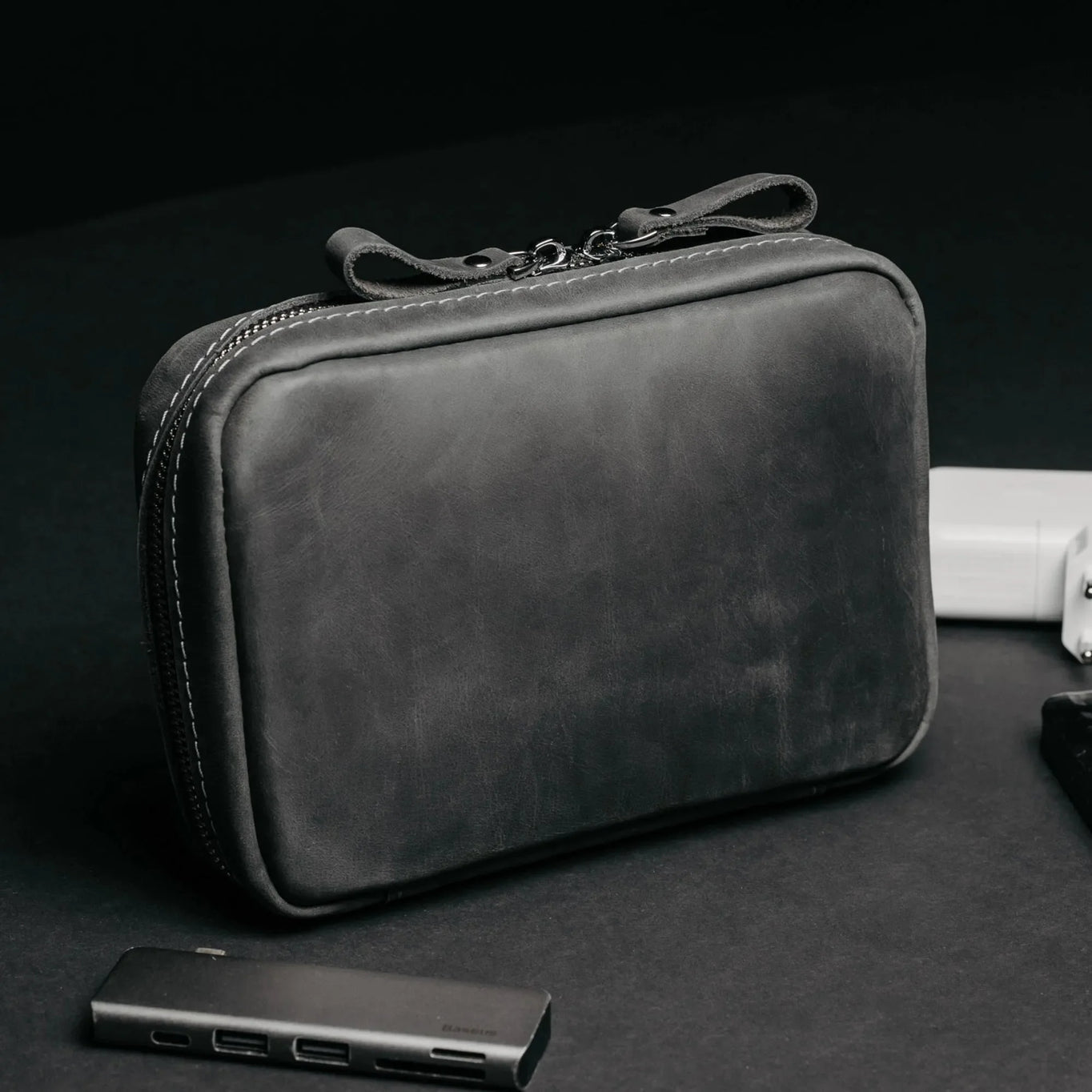 Leather Organizer for Cables & Tech | Smoky Grey - Wenderfarer