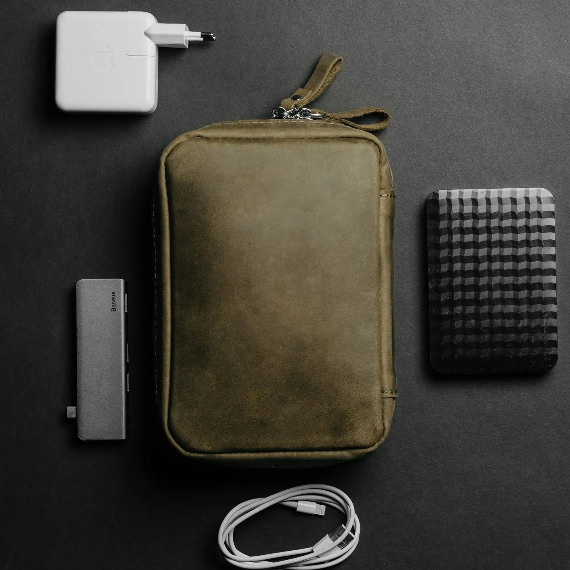 Organizer for Cables & Tech with Zip Closure | Olive Green - Wenderfarer