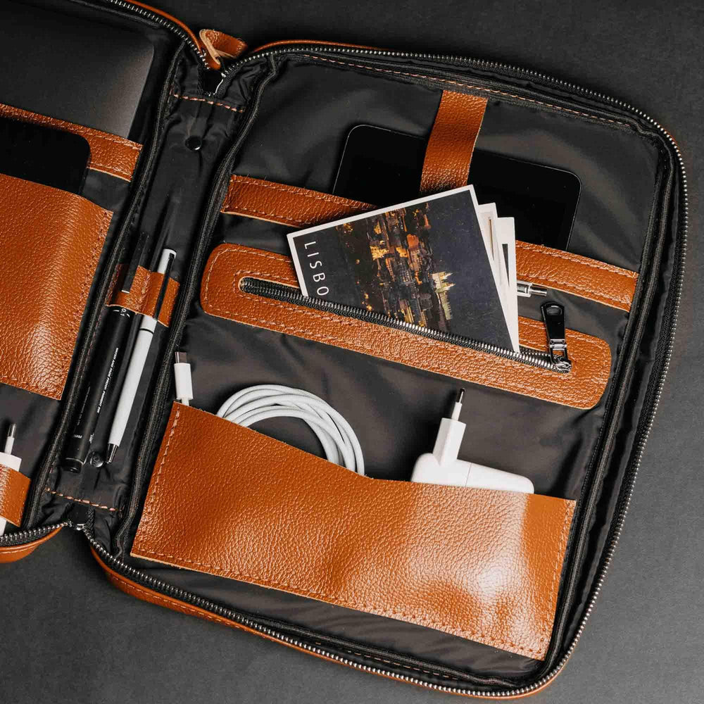 Grainy Leather Tech Organizer A4 Folio