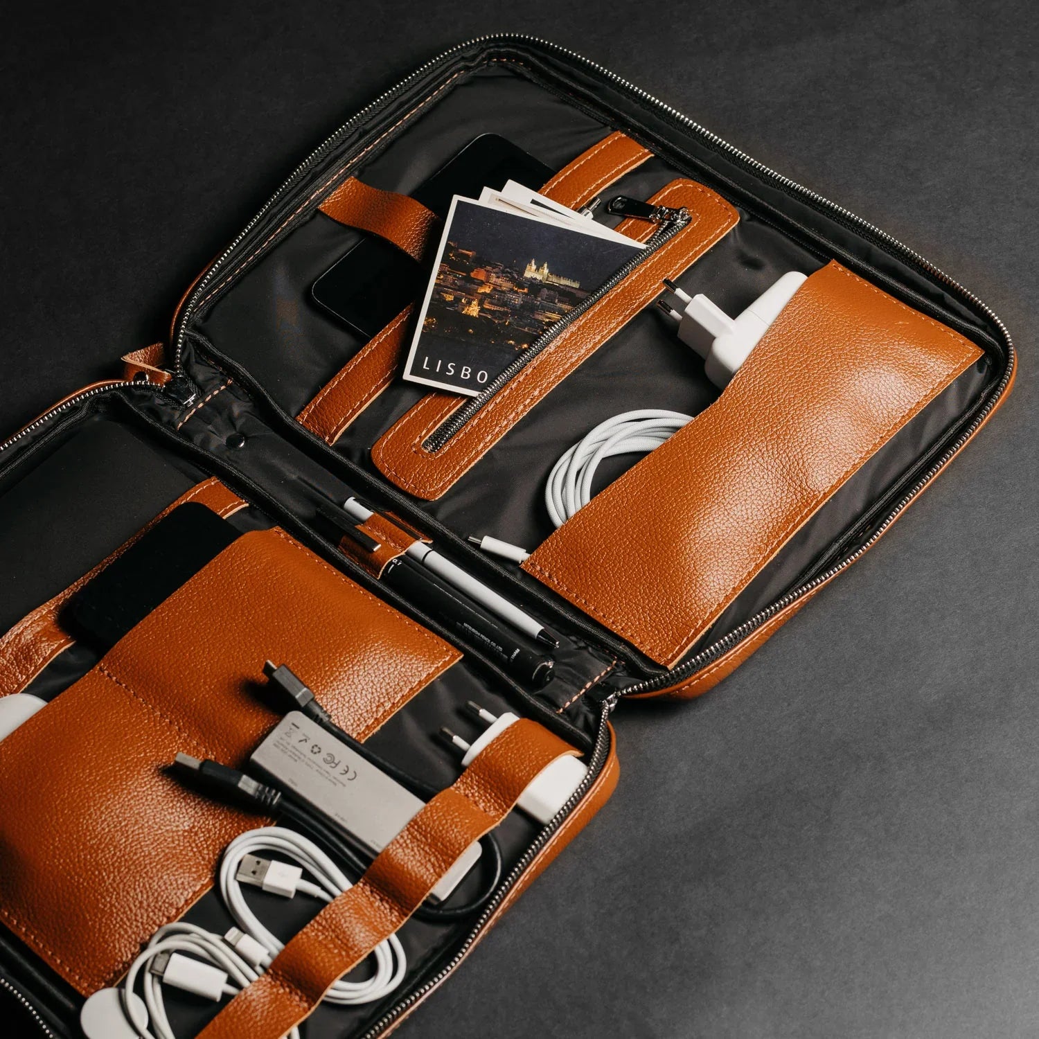 Grainy Leather Tech Organizer A4 Folio