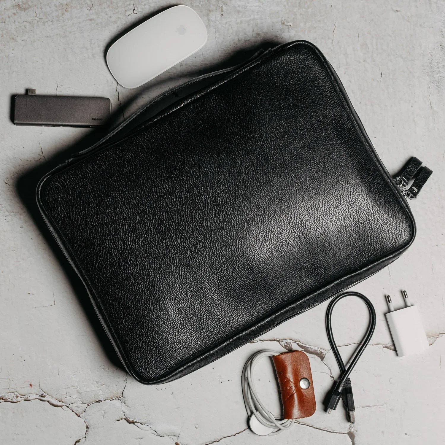 Grainy Leather Tech Organizer A4 Folio