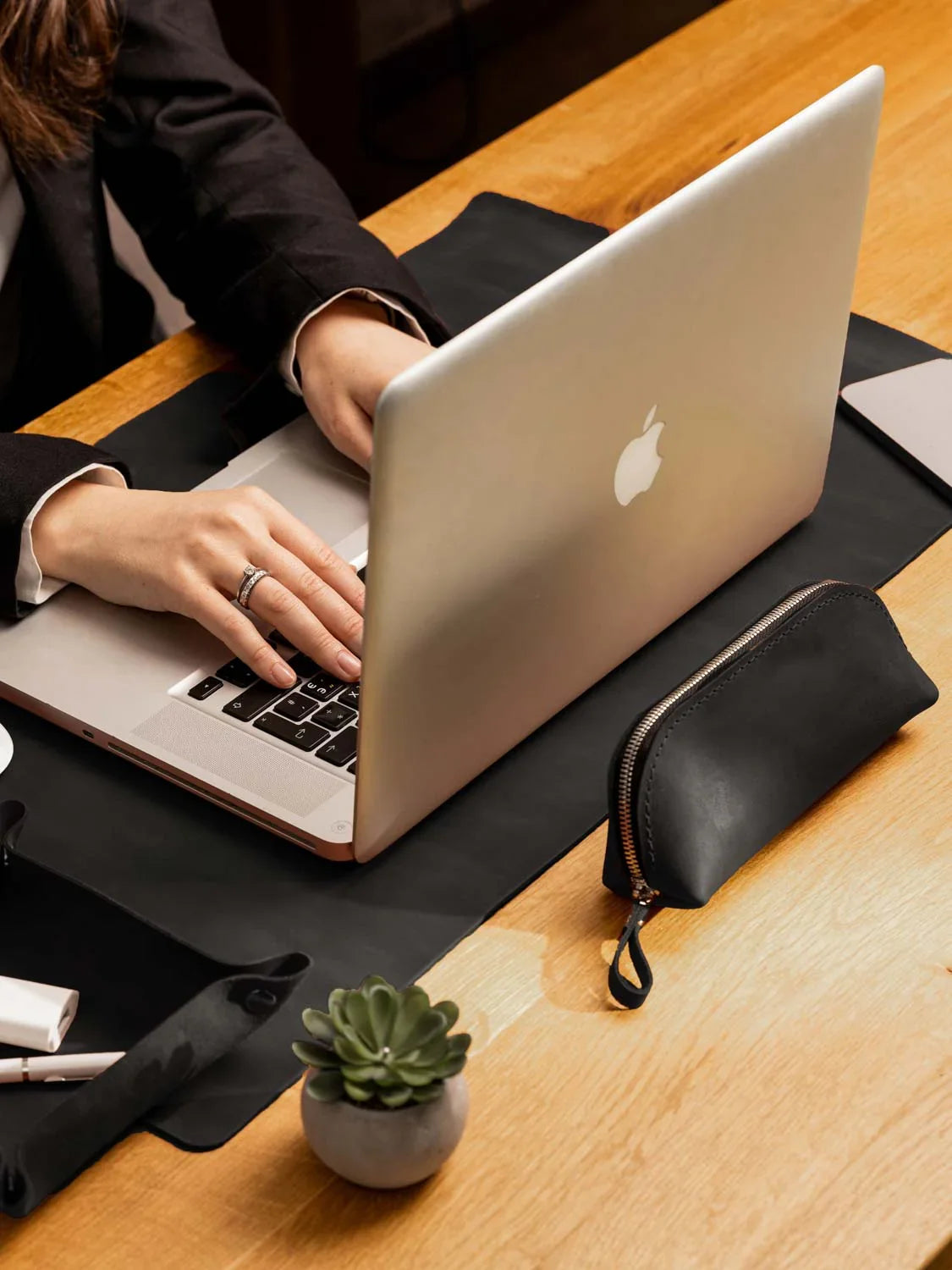 Crazy Horse Leather Desk Pad – Rustic Desk Mat for Office or Home