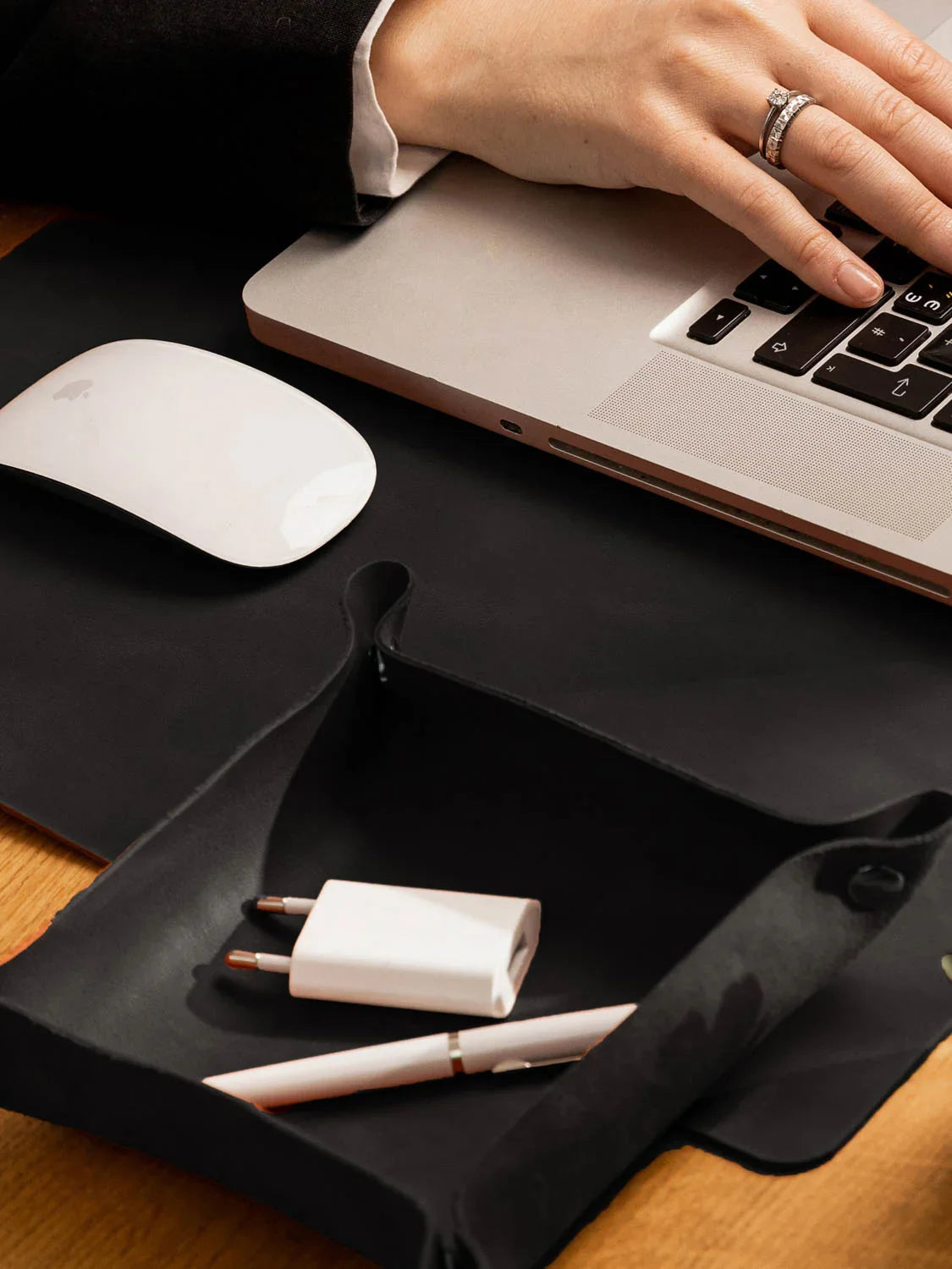 Crazy Horse Leather Desk Pad – Rustic Desk Mat for Office or Home