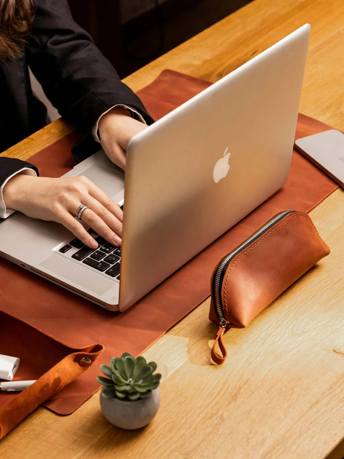 Crazy Horse Leather Desk Pad – Rustic Desk Mat for Office or Home