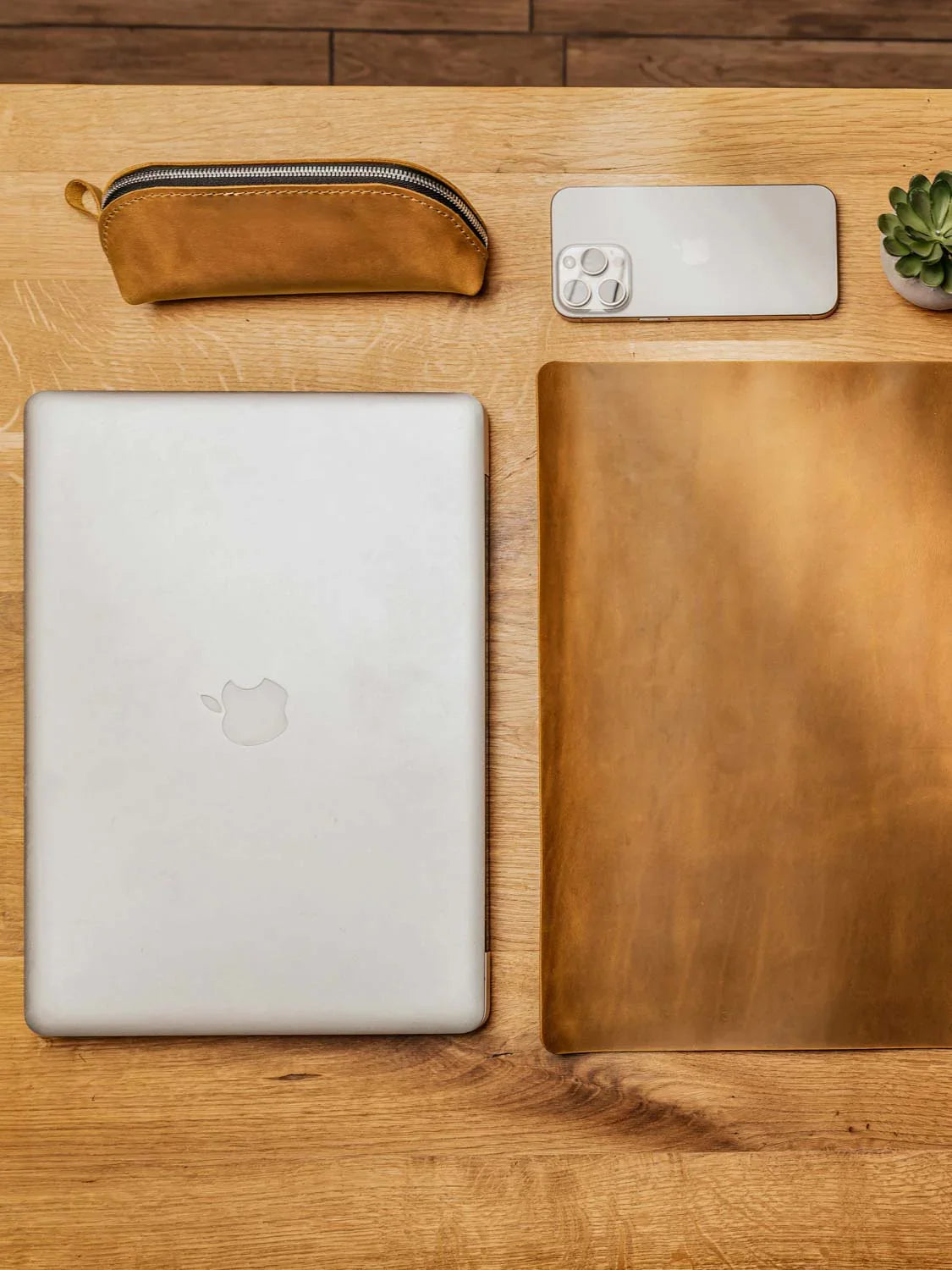 Crazy Horse Leather Desk Pad – Rustic Desk Mat for Office or Home