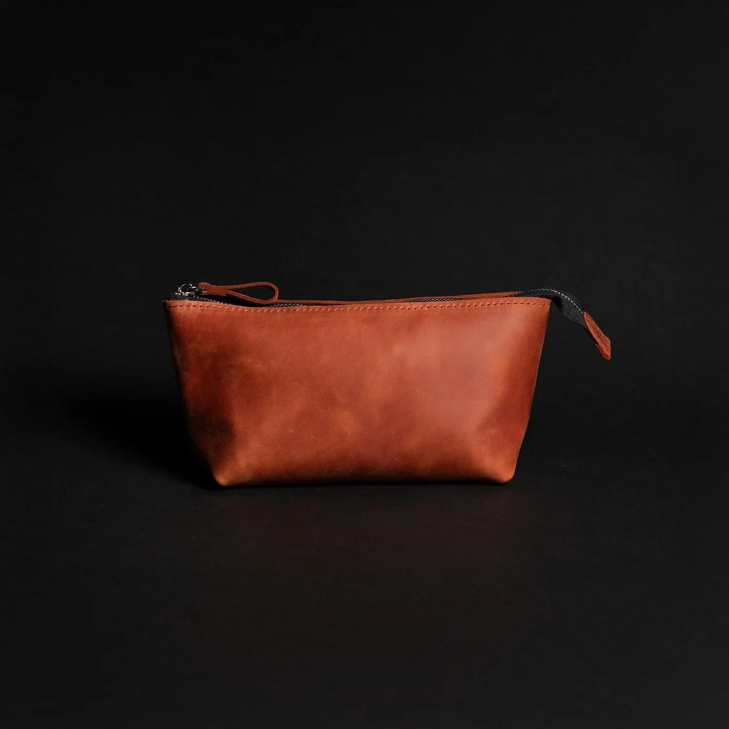 Leather Cosmetic Travel Bag – Matte Waxed Finish | Allure