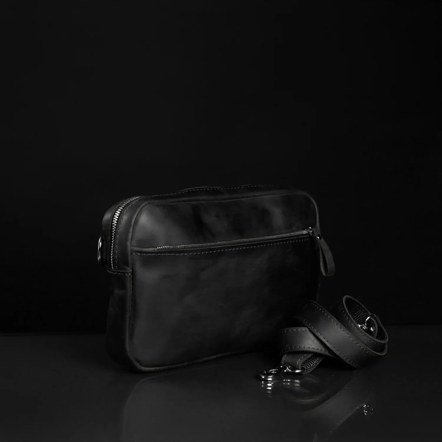 Zippered Leather Crossbody Bag for Men and Women | Orson