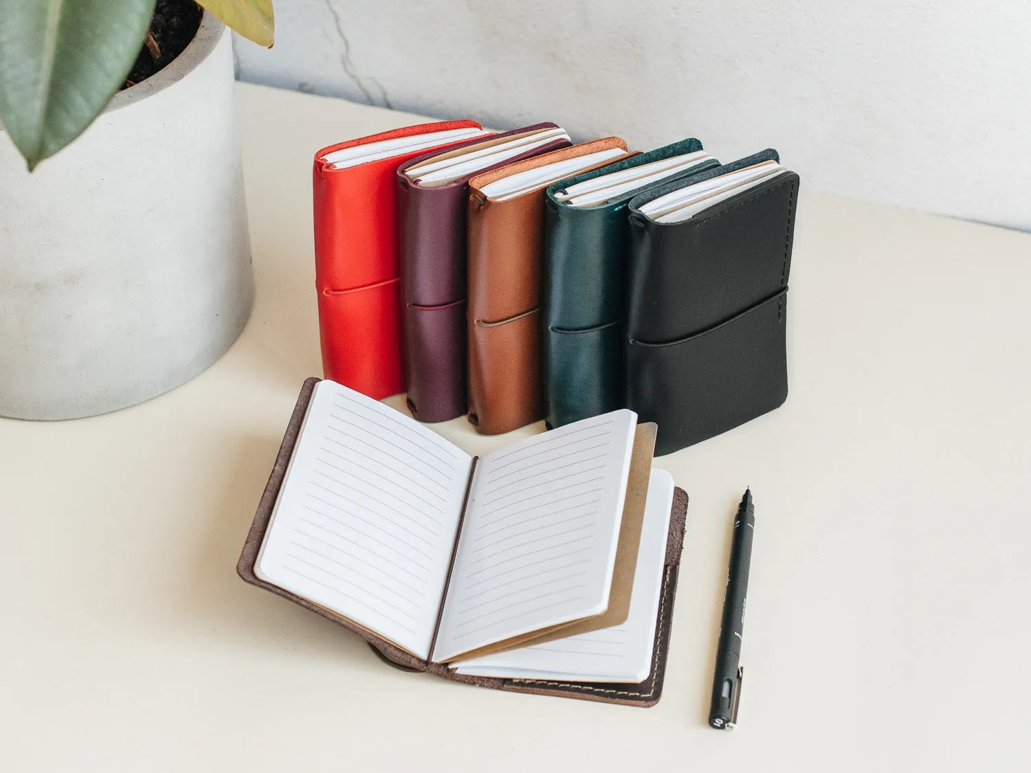 Leather Notebook cover A6, A5, B5, B6, A4 | Black - Wenderfarer