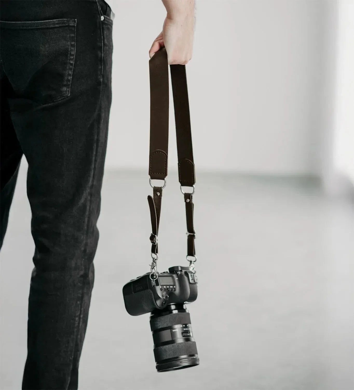 Leather Camera Neck Strap – Adjustable for DSLR & Mirrorless Cameras