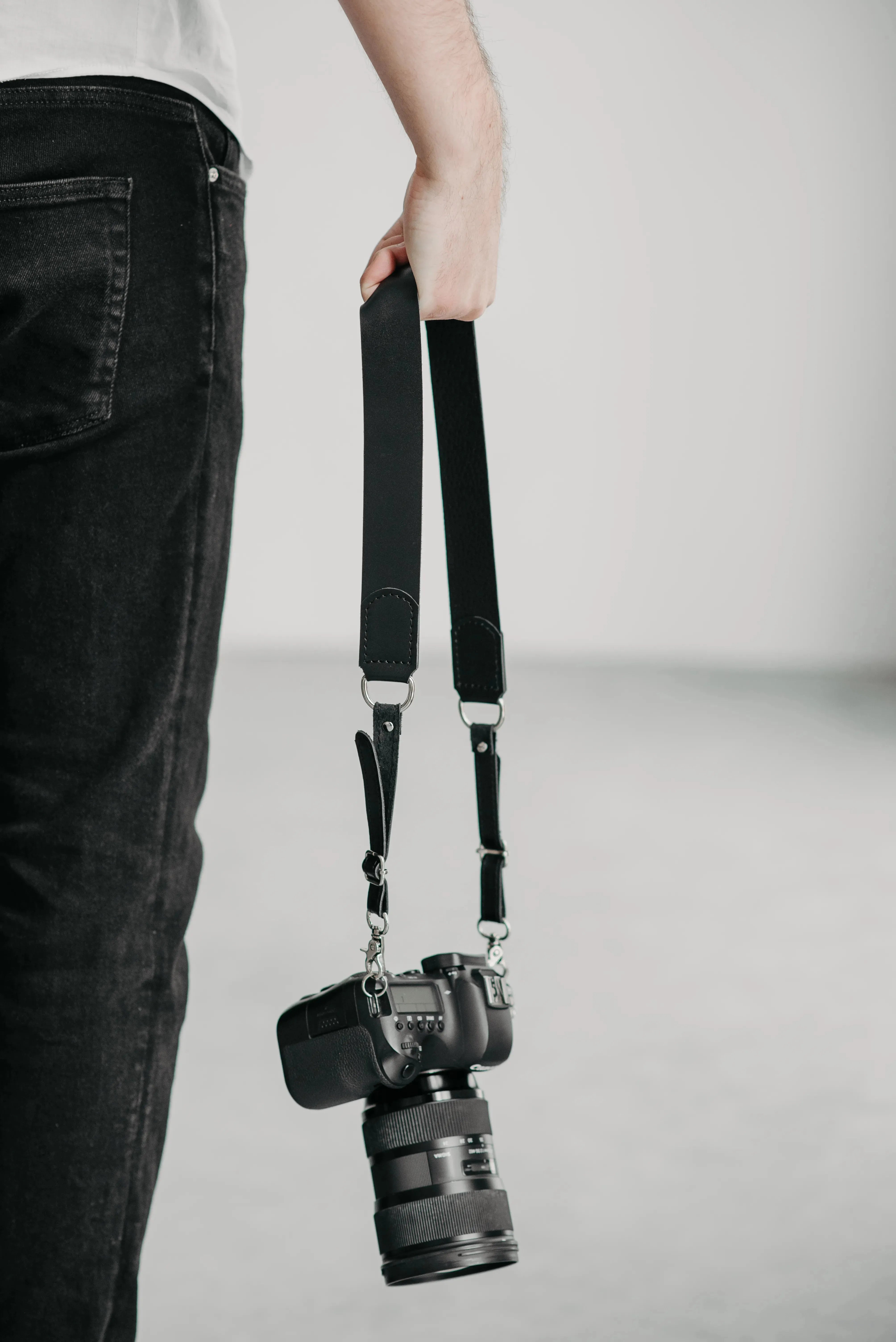 Leather Camera Strap | Black - Wenderfarer