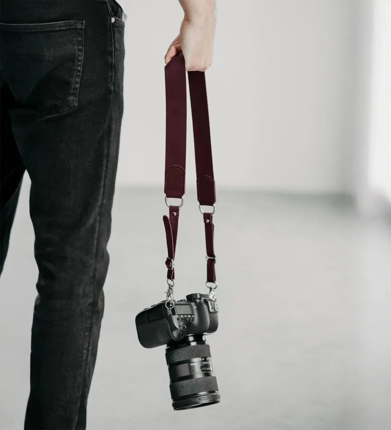 Leather Camera Neck Strap – Adjustable for DSLR & Mirrorless Cameras