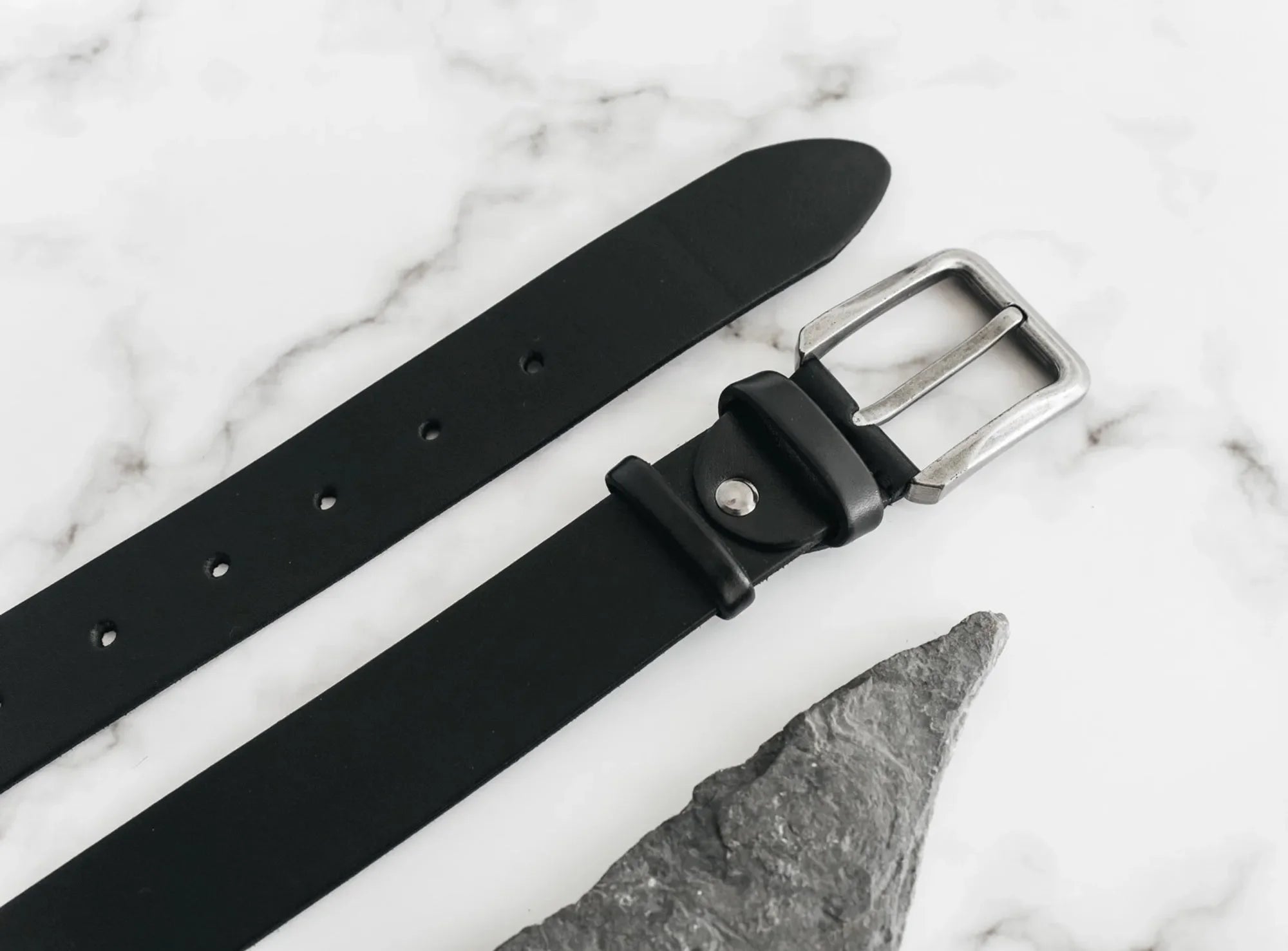 Veg Tanned Leather Belt | Smooth Black - Wenderfarer